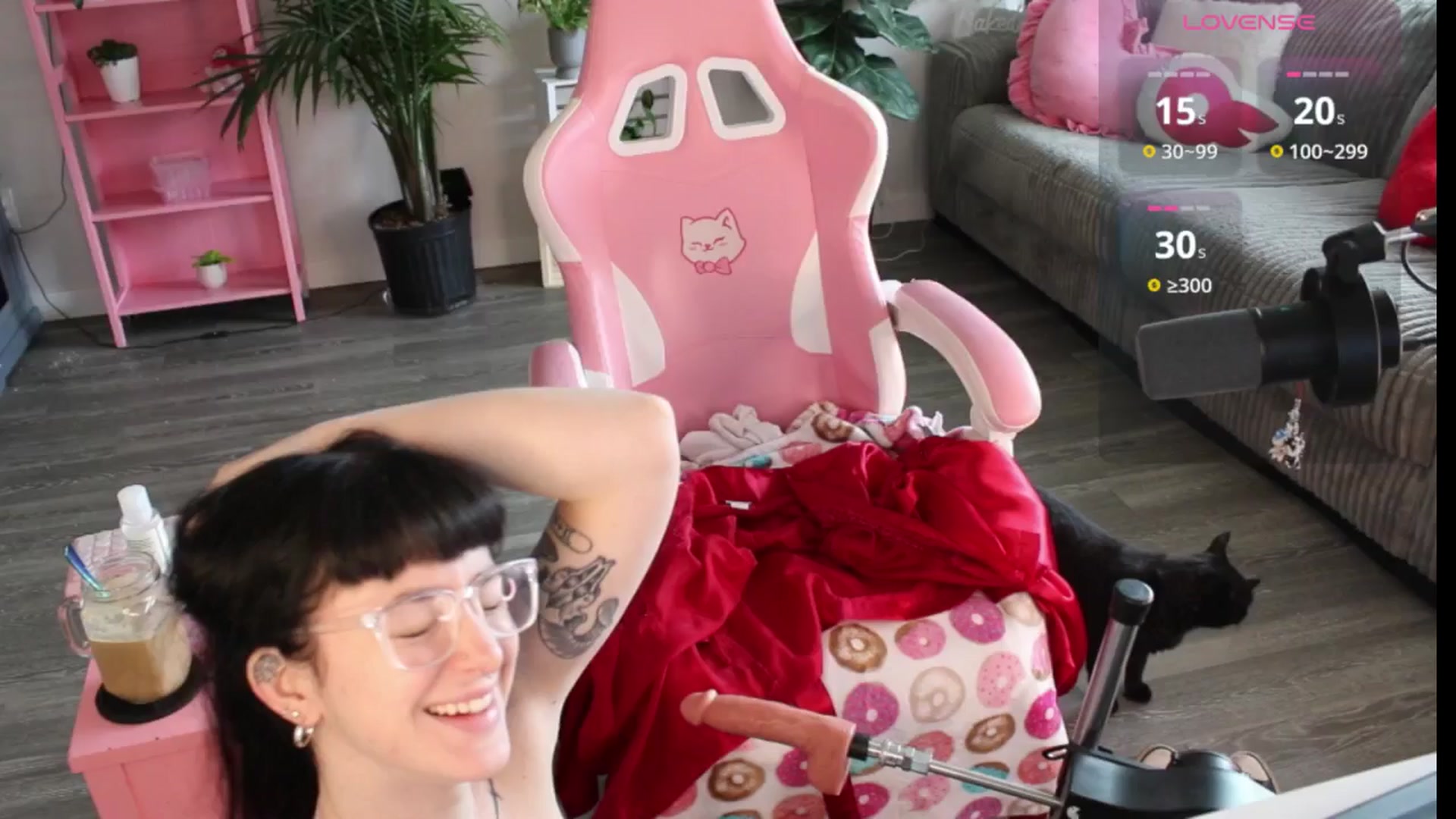 Gallery image thumbnail from Lucyluvs's myfreecams stream on, 03/28/2026, 20:45 image 1 of 20