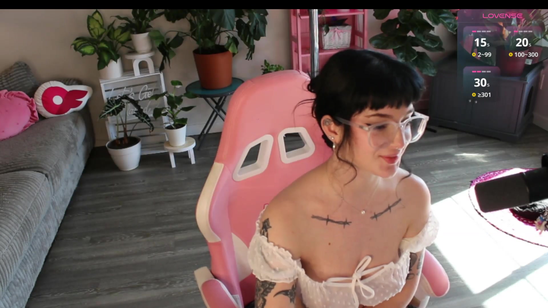 Gallery image thumbnail from Lucyluvs's myfreecams stream on, 05/11/2026, 23:34 image 11 of 20