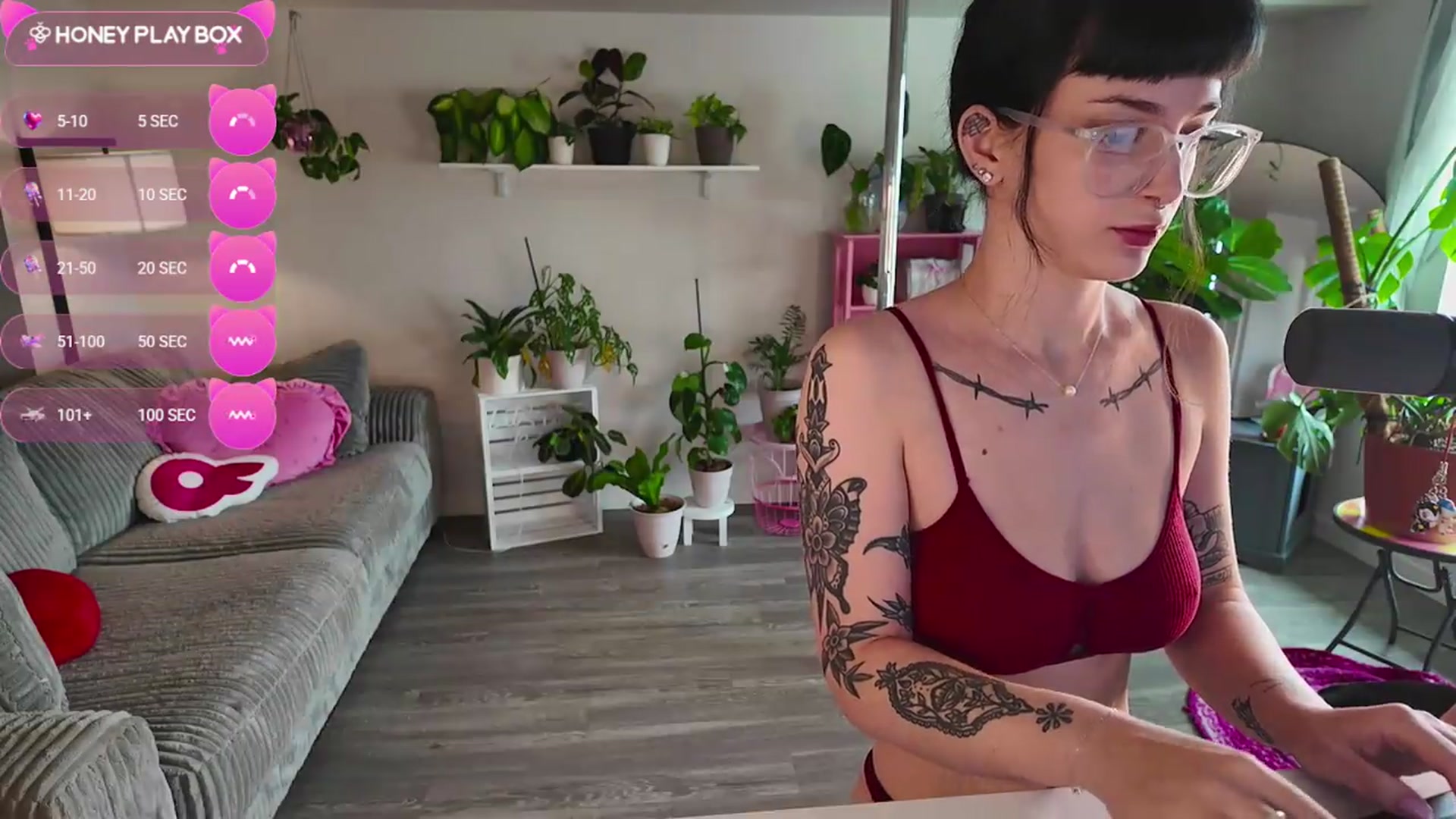 Gallery image thumbnail from Lucyluvs's myfreecams stream on, 08/30/2026, 19:40 image 8 of 20