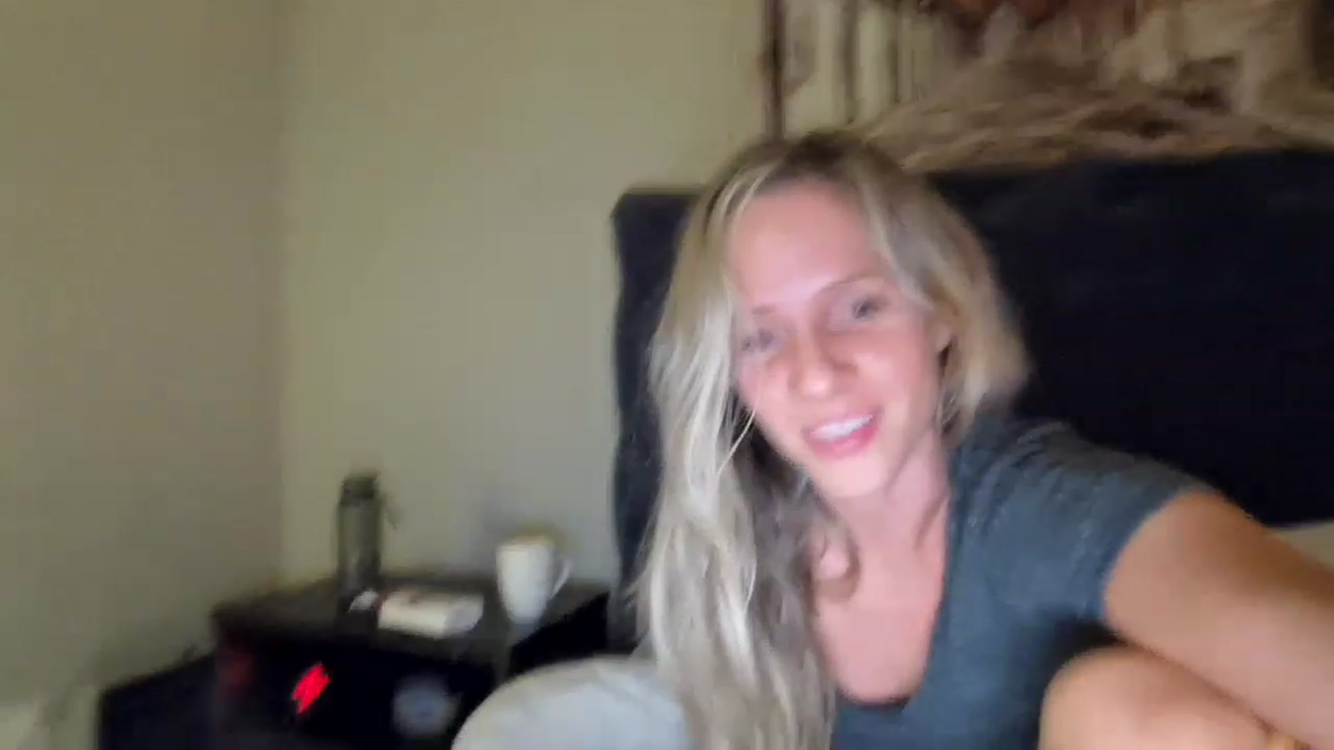 Gallery image thumbnail from Lucylux1's myfreecams stream on, 11/15/2022, 04:06 image 14 of 20
