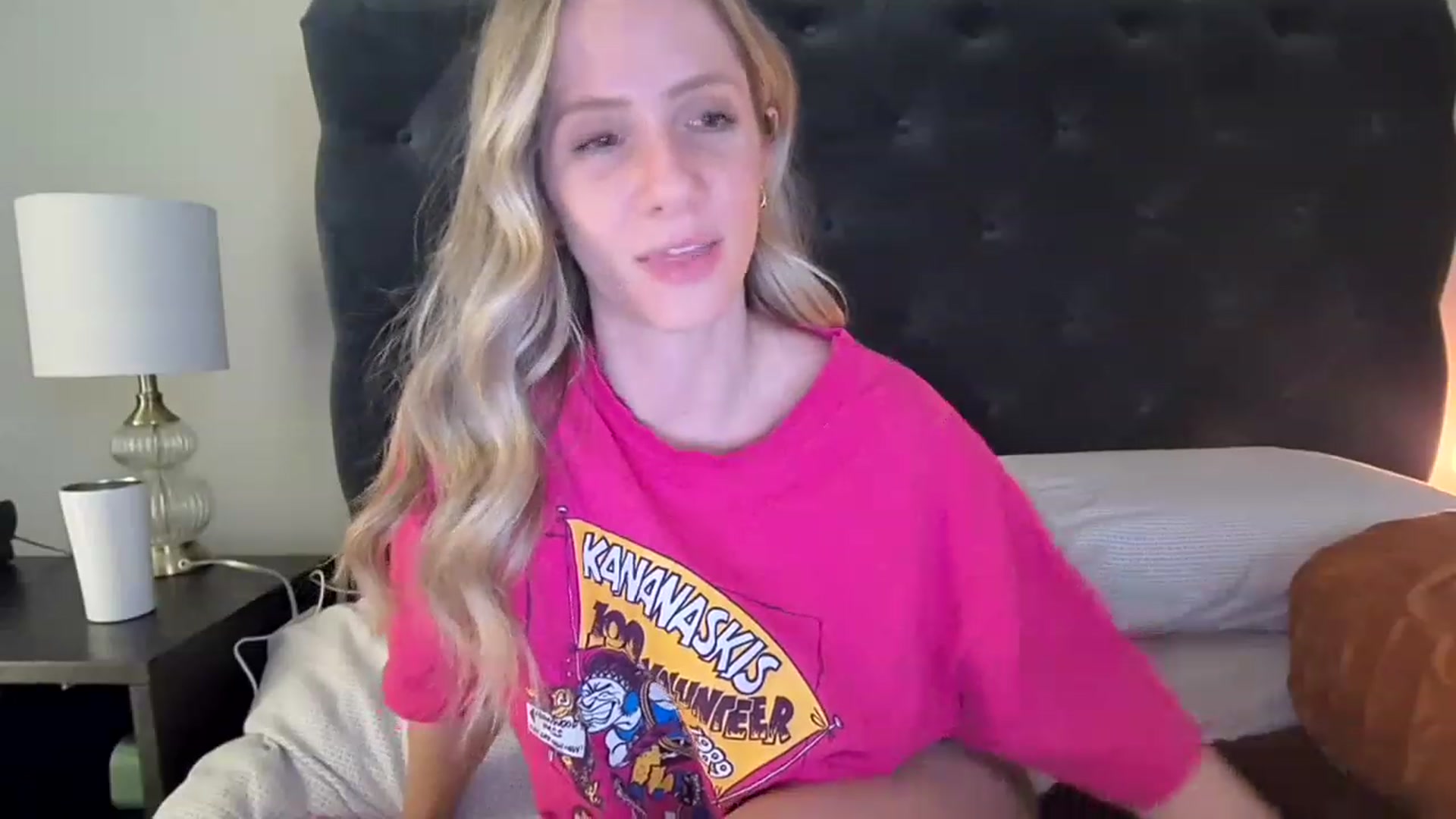 Gallery image thumbnail from Lucylux1's myfreecams stream on, 11/28/2022, 03:43 image 8 of 20