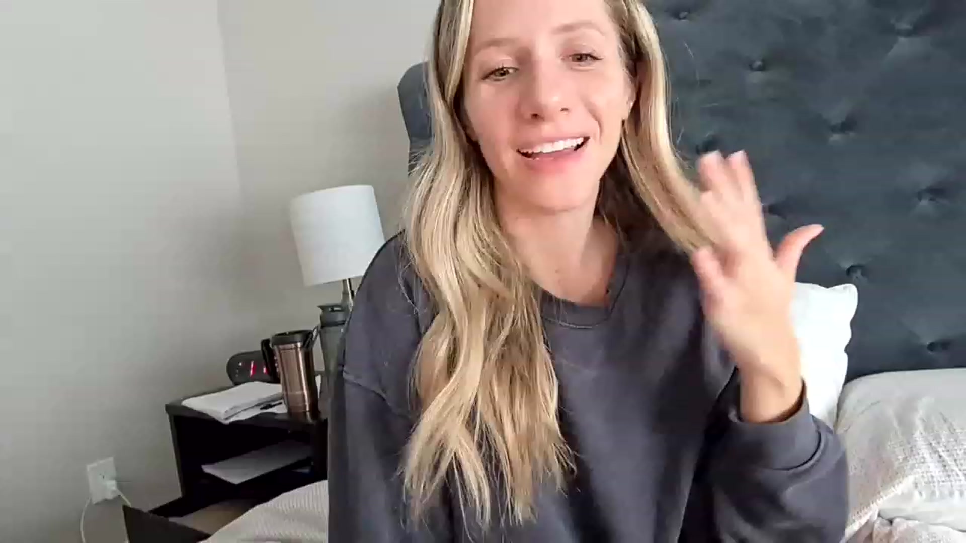Gallery image thumbnail from Lucylux1's myfreecams stream on, 12/27/2022, 18:52 image 19 of 20