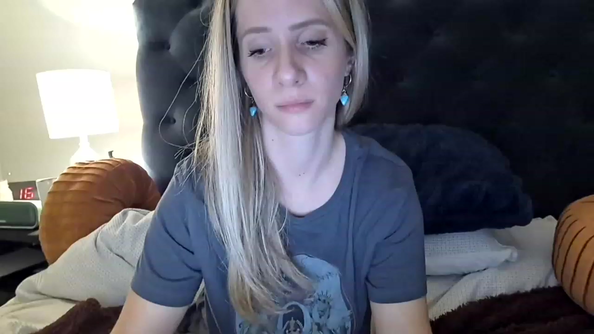 Gallery image thumbnail from Lucylux1's myfreecams stream on, 12/28/2022, 04:26 image 7 of 20