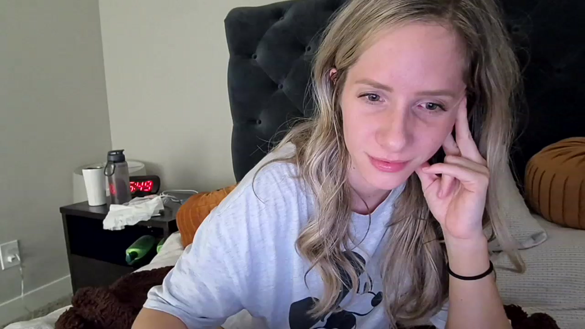 Gallery image thumbnail from Lucylux1's myfreecams stream on, 01/09/2023, 02:00 image 7 of 20