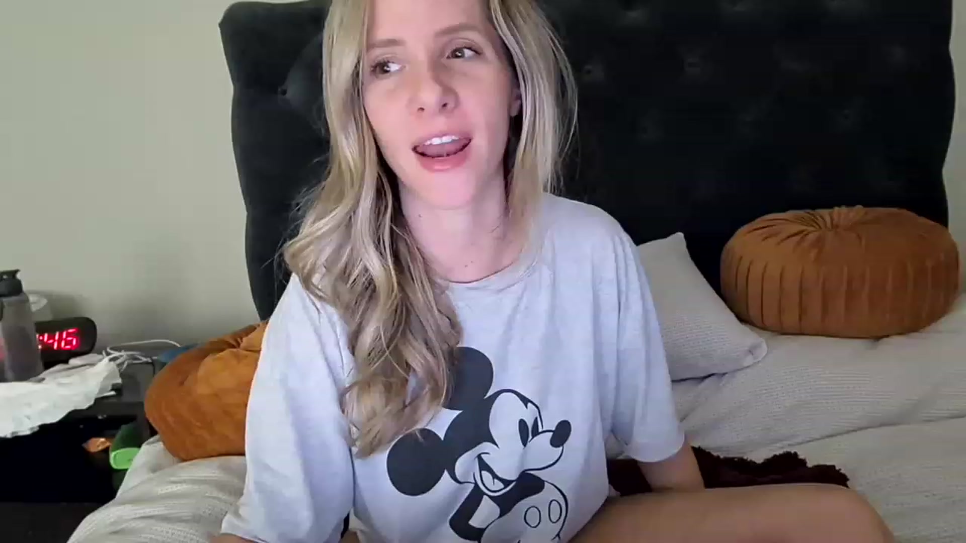 Gallery image thumbnail from Lucylux1's myfreecams stream on, 01/09/2023, 03:20 image 8 of 20