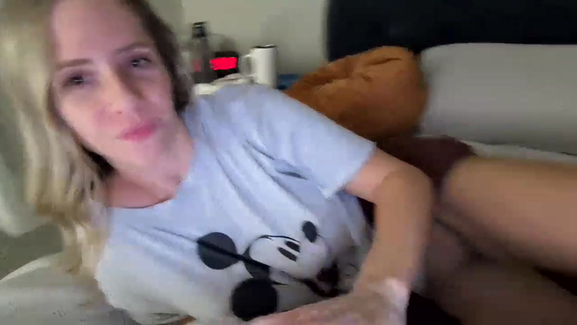 Gallery image thumbnail from Lucylux1's myfreecams stream on, 01/09/2023, 03:20 image 13 of 20