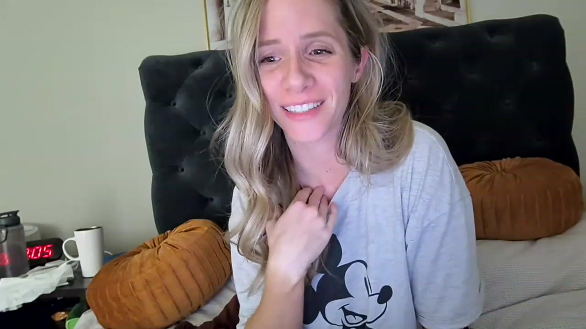 Gallery image thumbnail from Lucylux1's myfreecams stream on, 01/09/2023, 03:20 image 16 of 20