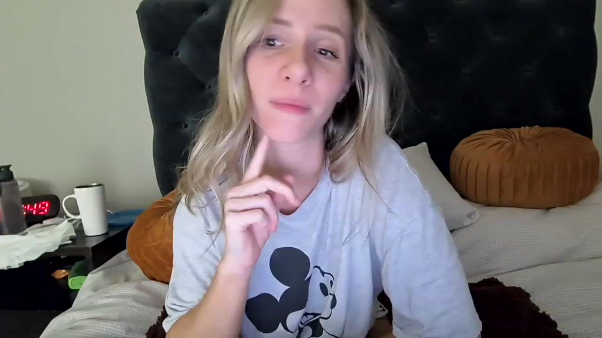 Gallery image thumbnail from Lucylux1's myfreecams stream on, 01/09/2023, 03:20 image 9 of 20