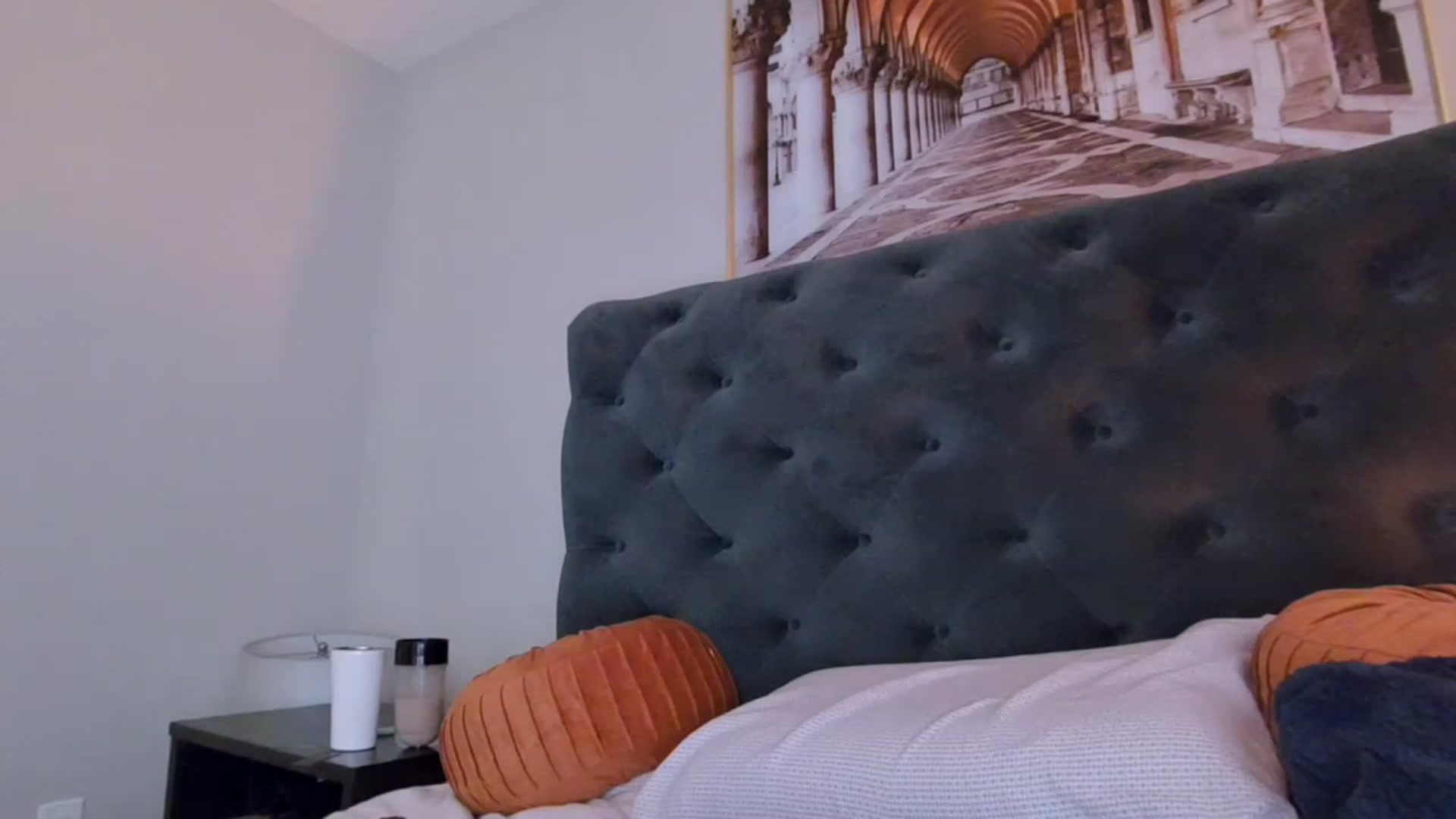 Gallery image thumbnail from Lucylux1's myfreecams stream on, 01/10/2023, 02:53 image 13 of 20