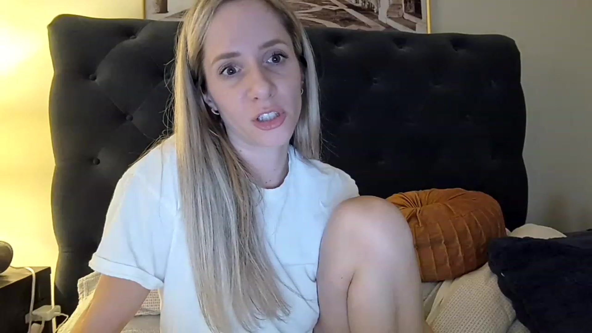 Gallery image thumbnail from Lucylux1's myfreecams stream on, 02/14/2023, 05:17 image 17 of 20