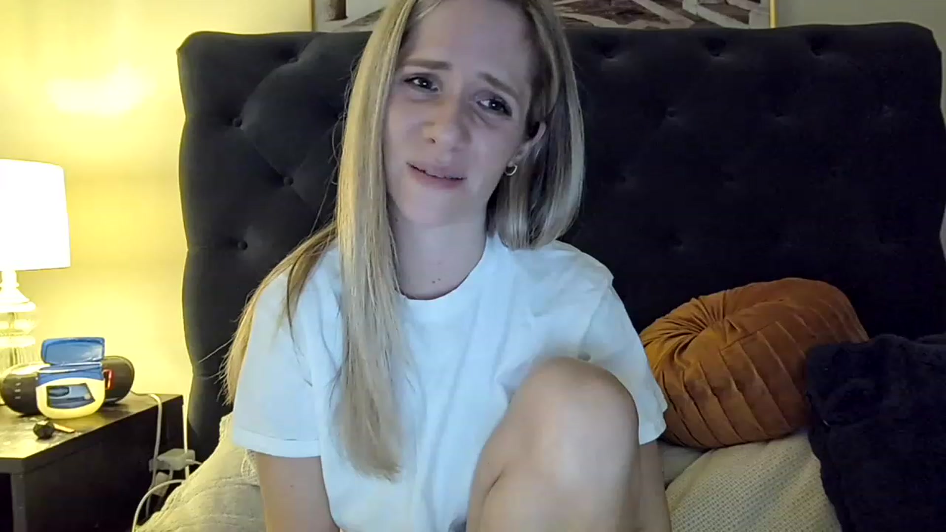 Gallery image thumbnail from Lucylux1's myfreecams stream on, 02/14/2023, 05:17 image 9 of 20