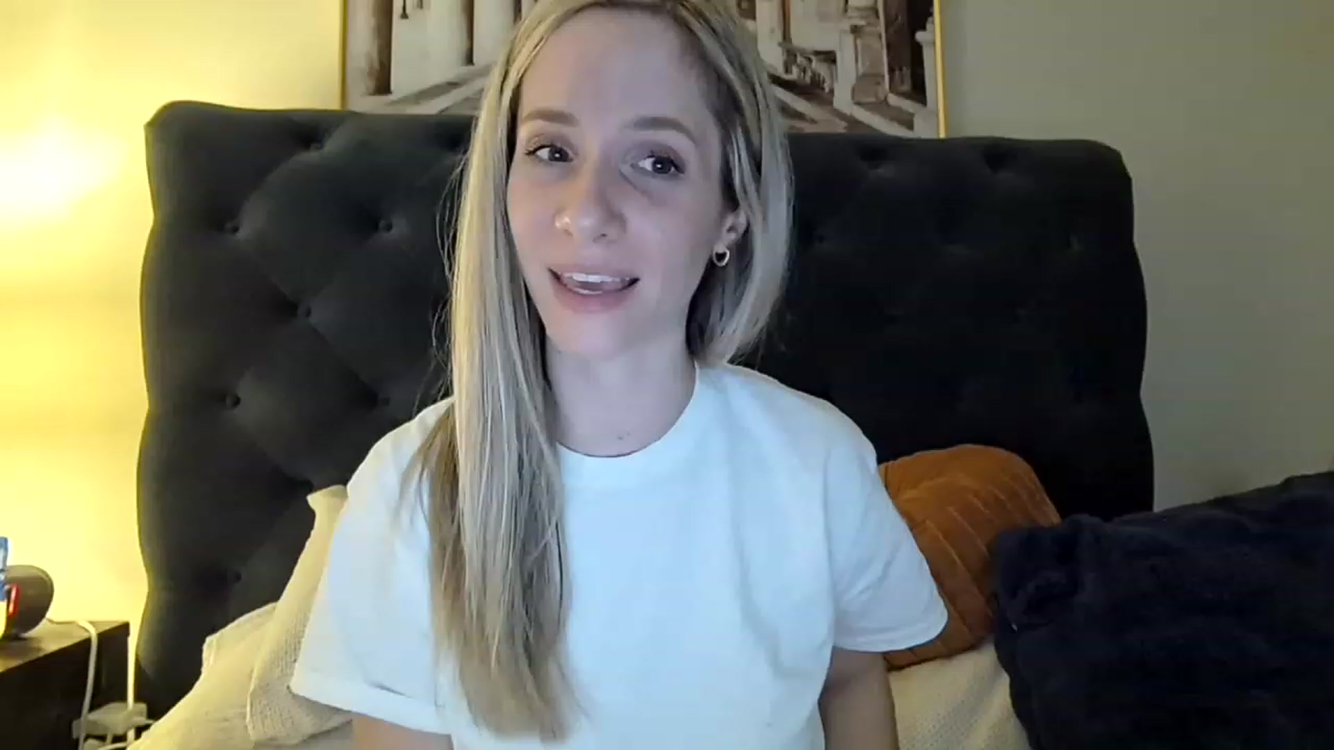 Gallery image thumbnail from Lucylux1's myfreecams stream on, 02/14/2023, 05:17 image 7 of 20