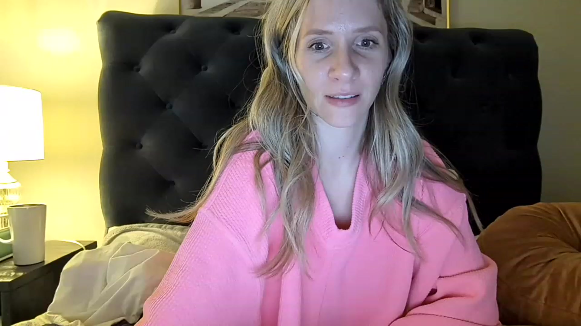 Gallery image thumbnail from Lucylux1's myfreecams stream on, 02/21/2023, 04:20 image 9 of 20