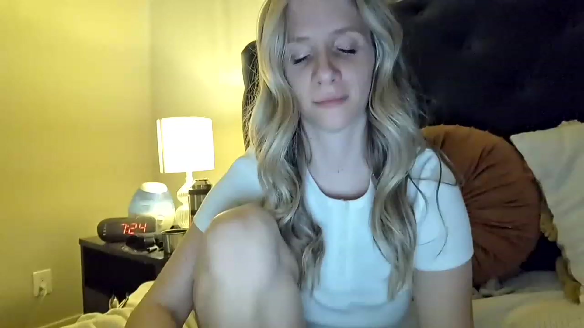 Gallery image thumbnail from Lucylux1's myfreecams stream on, 02/27/2023, 04:15 image 2 of 20