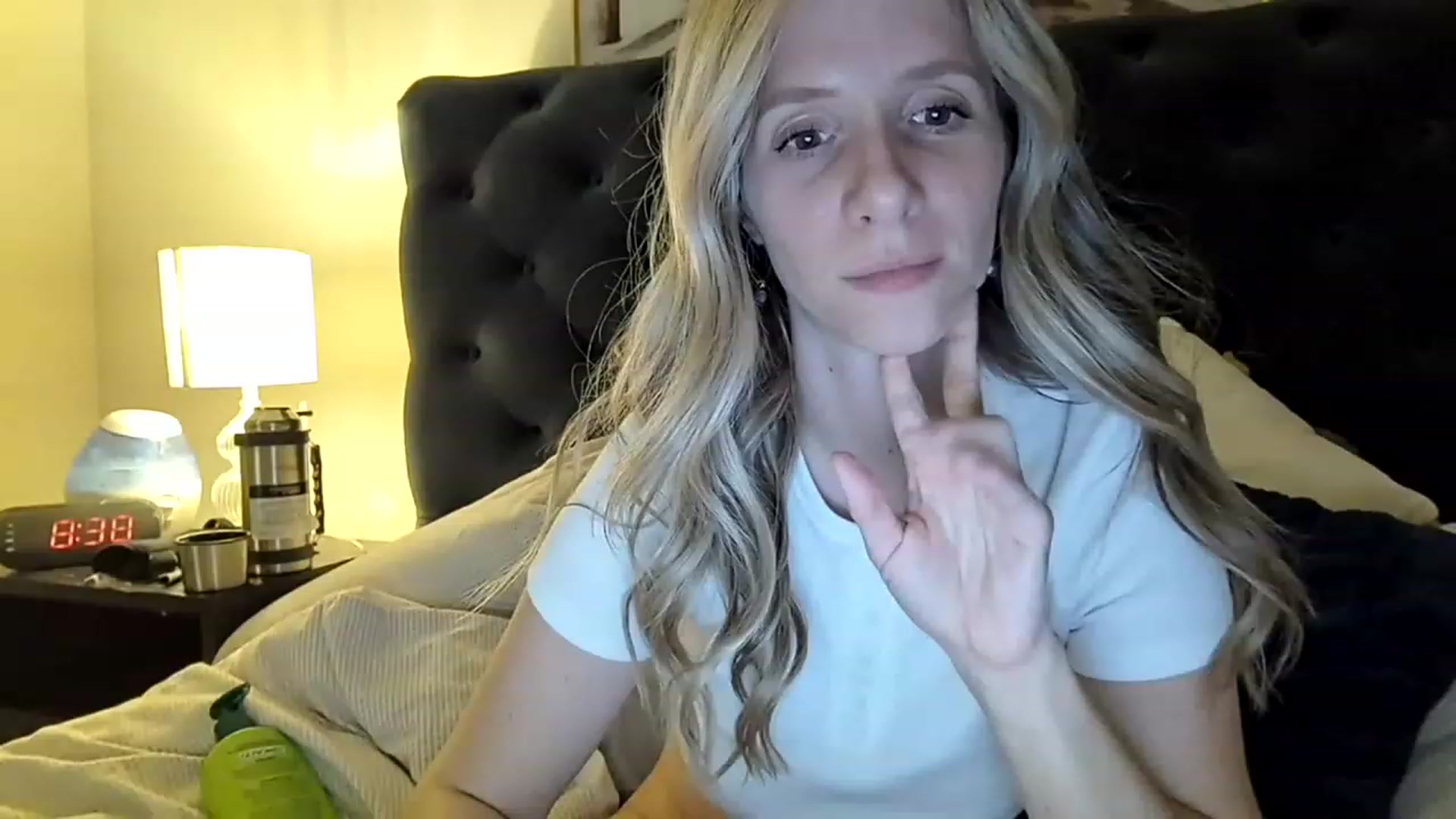 Gallery image thumbnail from Lucylux1's myfreecams stream on, 02/27/2023, 04:15 image 15 of 20