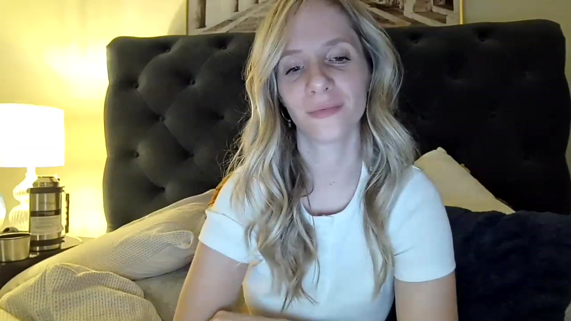 Gallery image thumbnail from Lucylux1's myfreecams stream on, 02/27/2023, 04:15 image 17 of 20