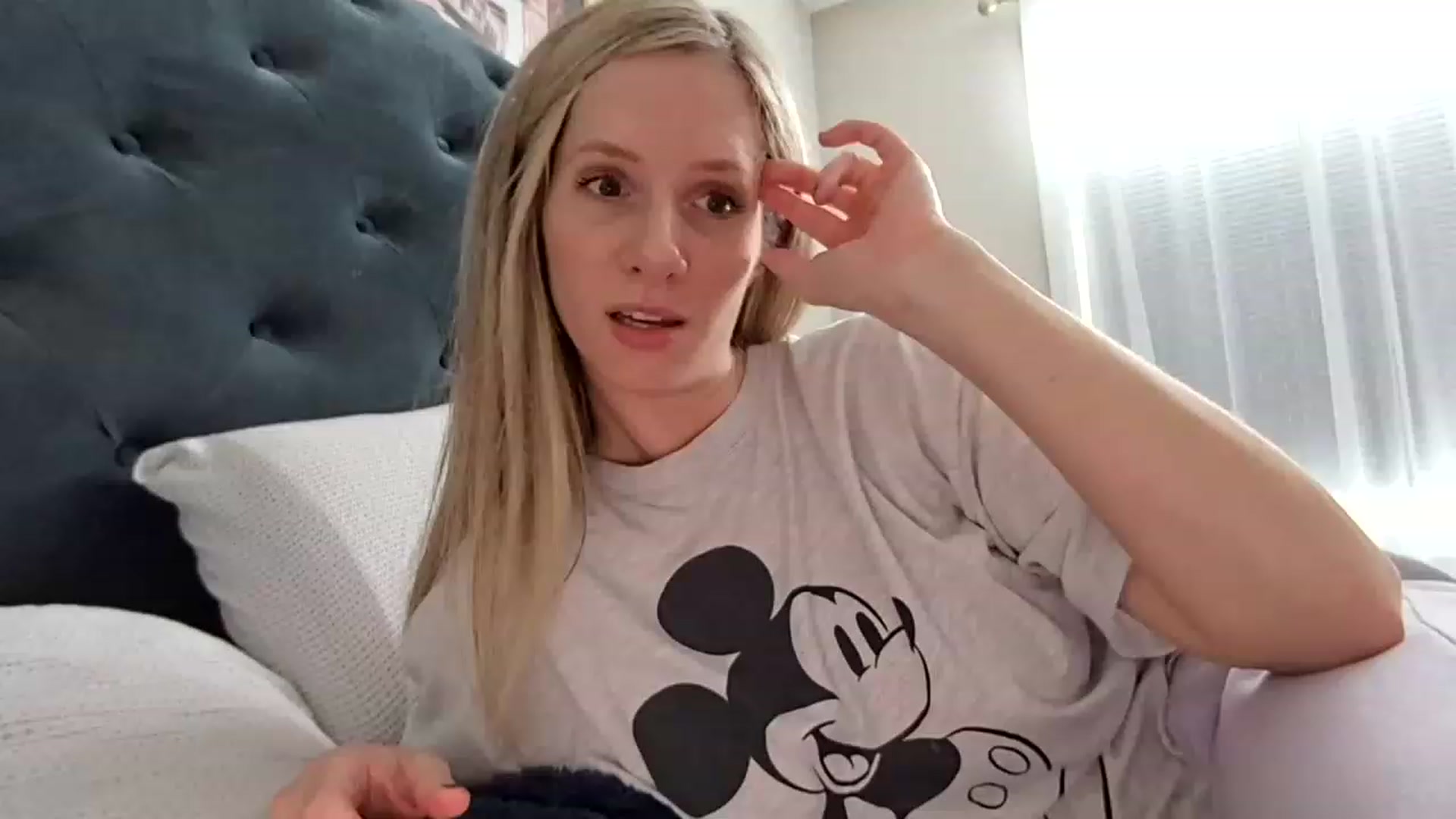 Gallery image thumbnail from Lucylux1's myfreecams stream on, 02/28/2023, 20:10 image 7 of 20