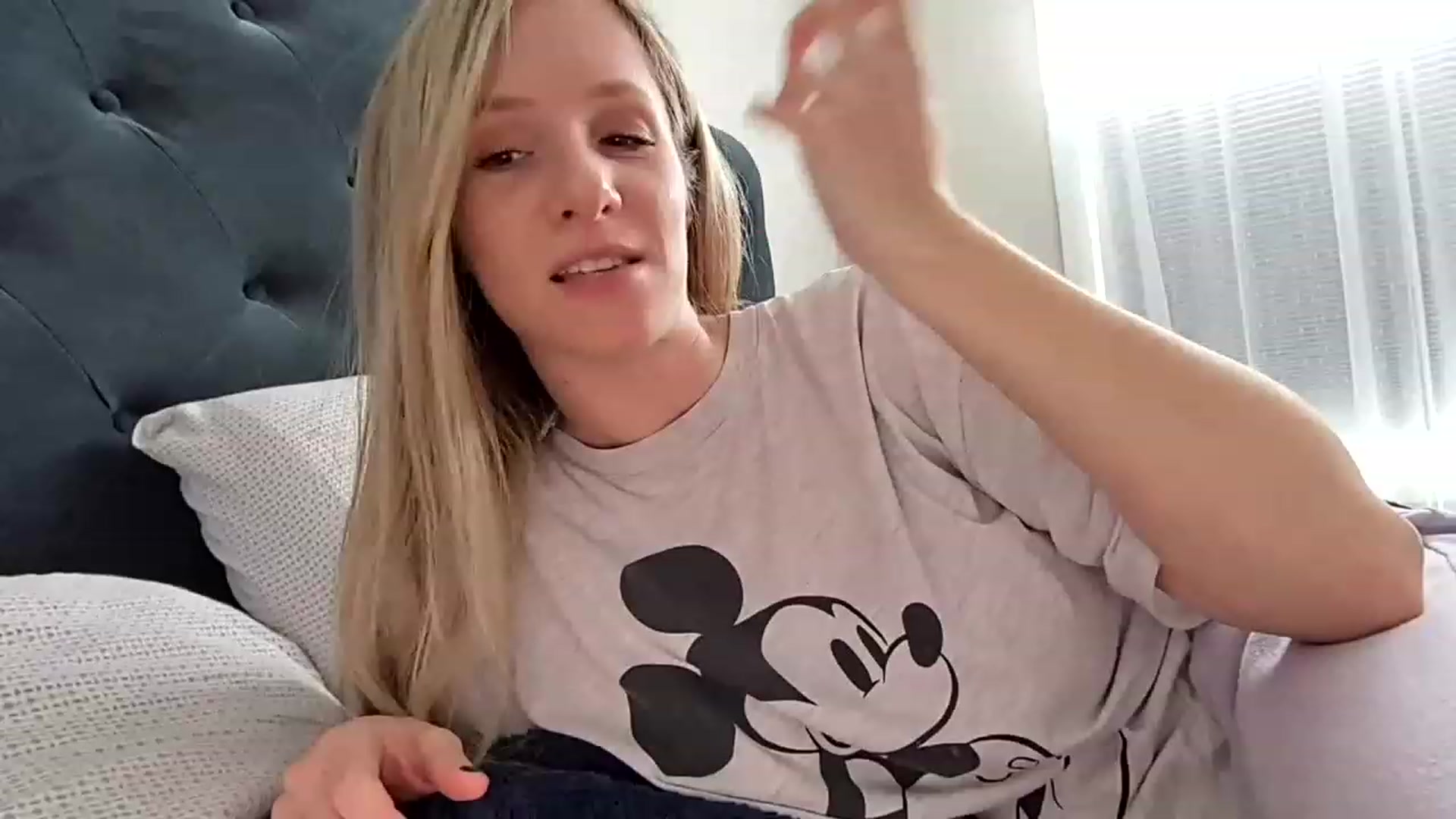 Gallery image thumbnail from Lucylux1's myfreecams stream on, 02/28/2023, 20:10 image 9 of 20