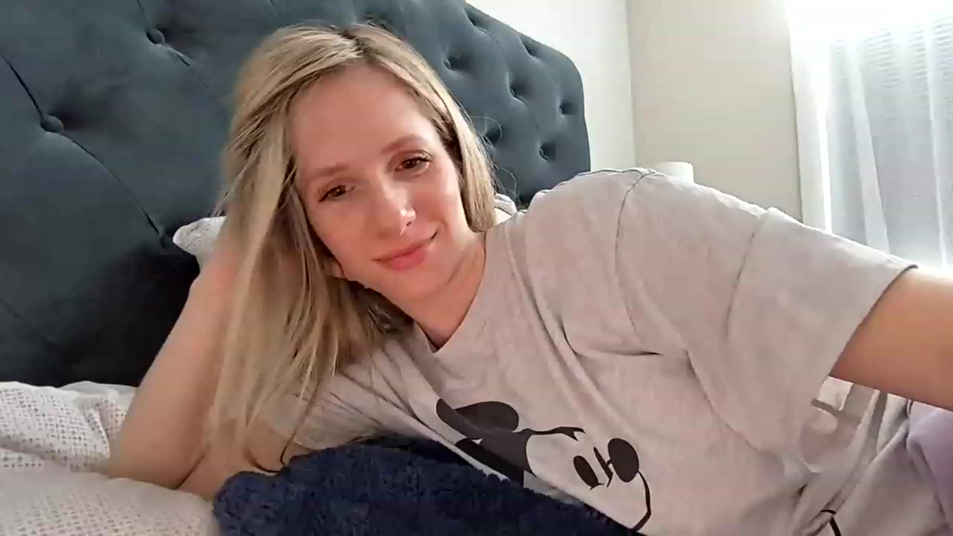 Gallery image thumbnail from Lucylux1's myfreecams stream on, 02/28/2023, 20:10 image 12 of 20