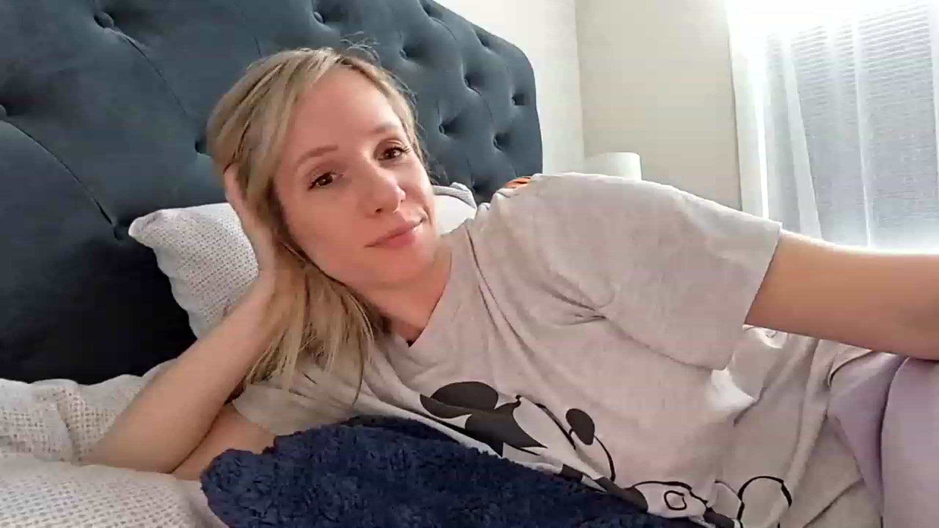 Gallery image thumbnail from Lucylux1's myfreecams stream on, 02/28/2023, 20:10 image 16 of 20