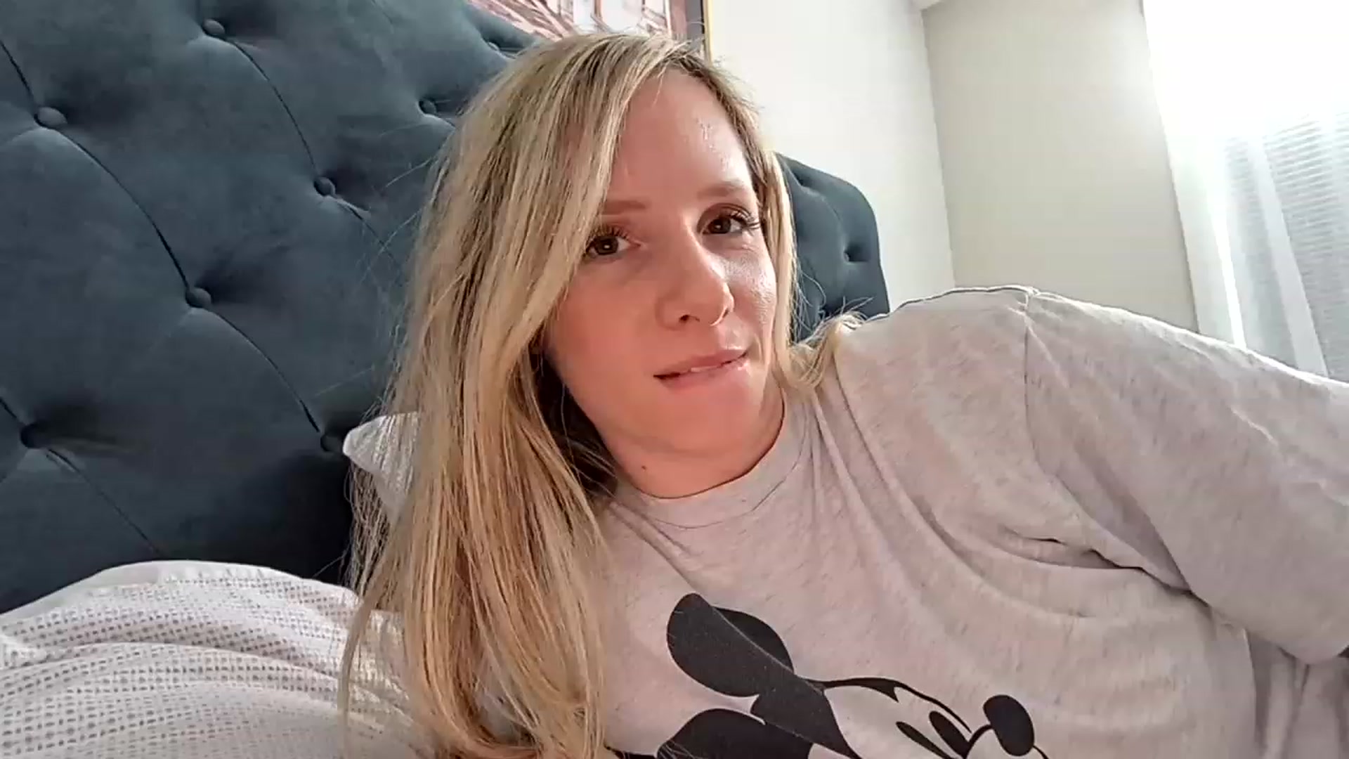 Gallery image thumbnail from Lucylux1's myfreecams stream on, 02/28/2023, 20:10 image 18 of 20