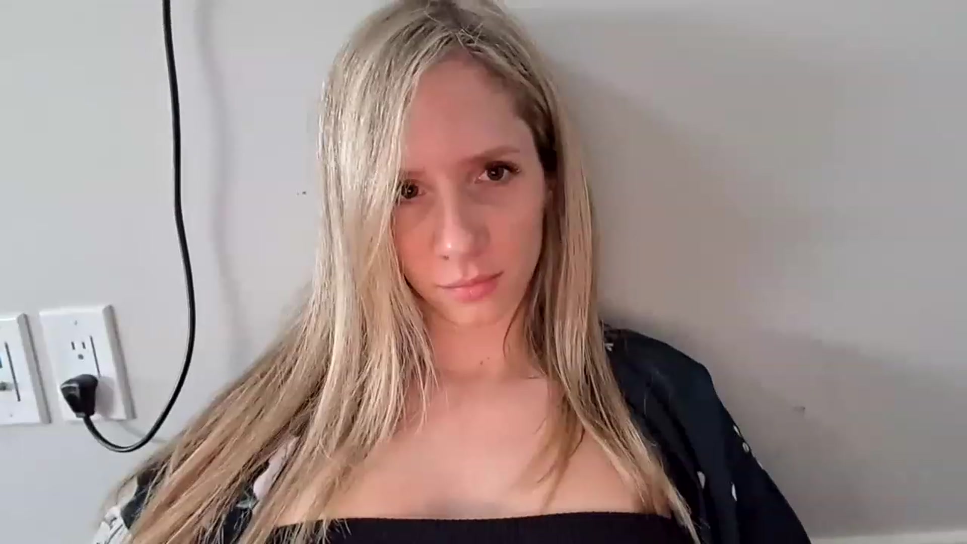 Gallery image thumbnail from Lucylux1's myfreecams stream on, 02/28/2023, 21:17 image 9 of 20