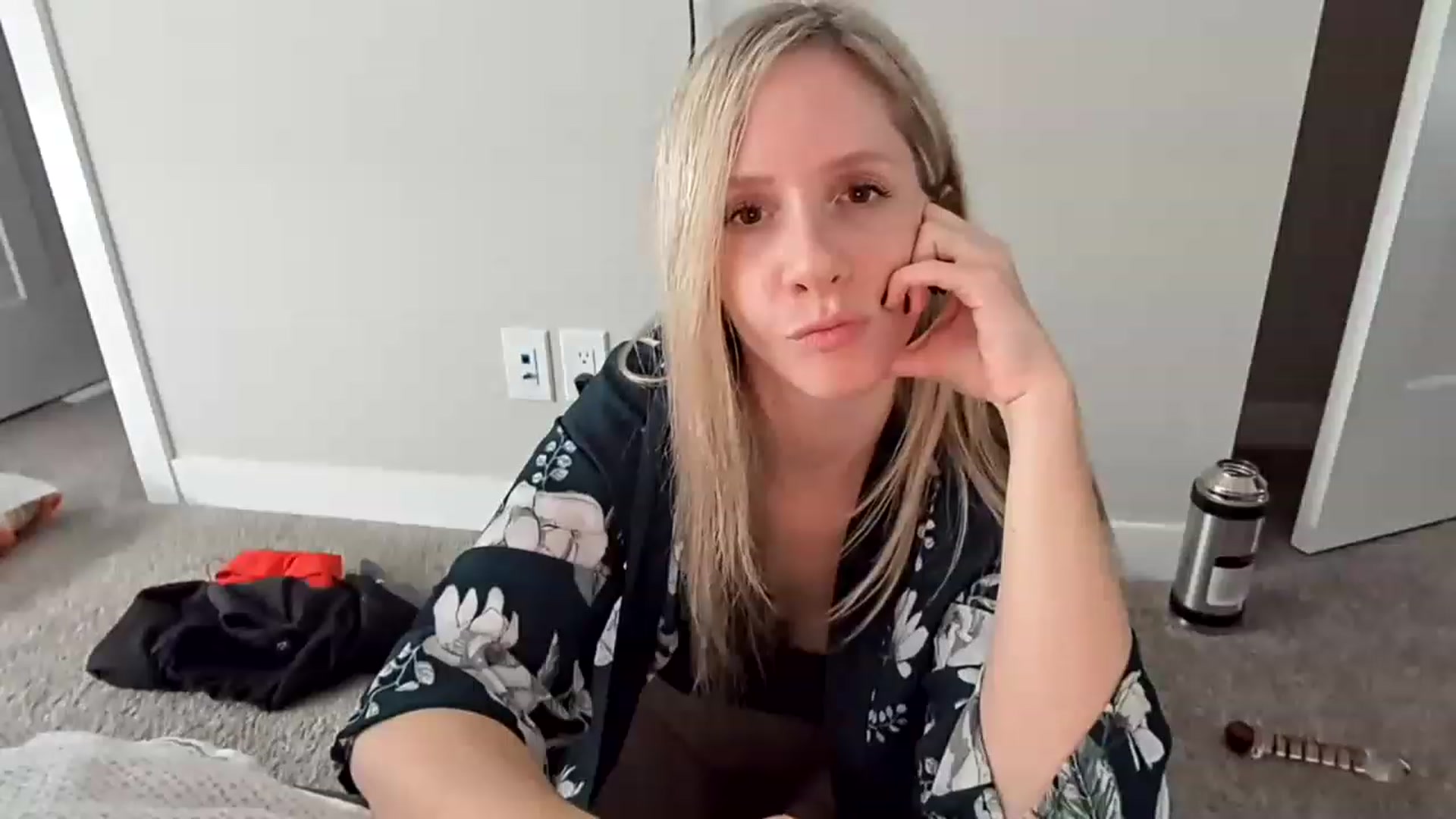 Gallery image thumbnail from Lucylux1's myfreecams stream on, 02/28/2023, 22:01 image 16 of 20