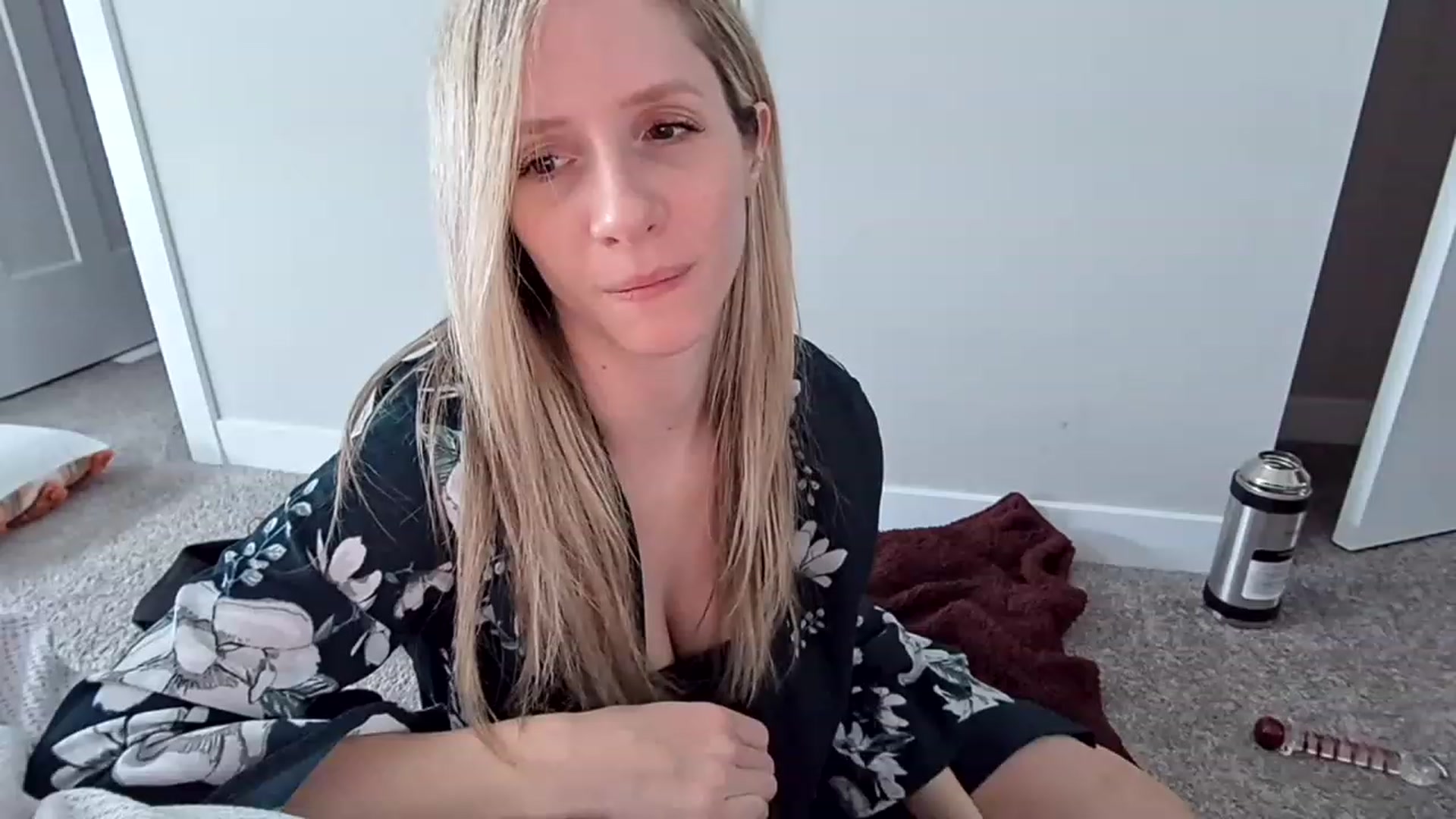 Gallery image thumbnail from Lucylux1's myfreecams stream on, 02/28/2023, 22:01 image 12 of 20