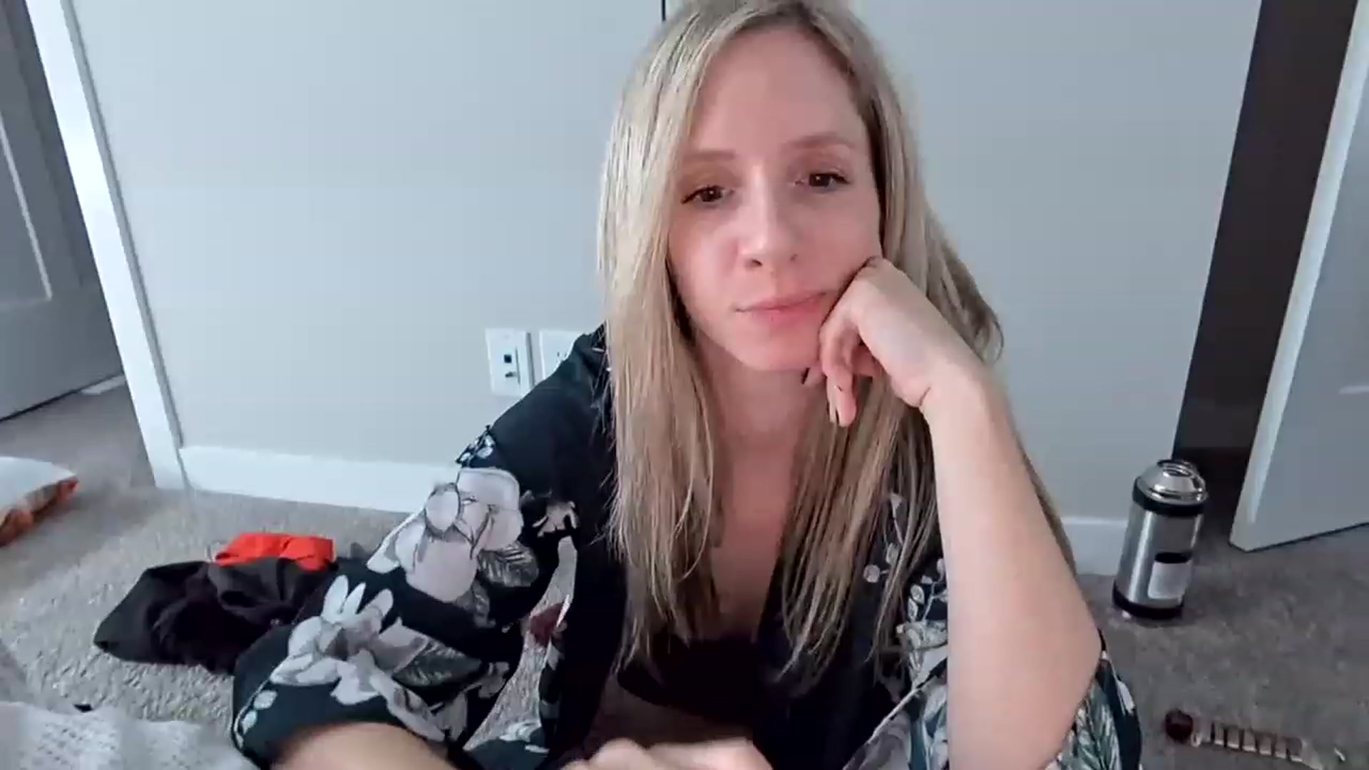 Gallery image thumbnail from Lucylux1's myfreecams stream on, 02/28/2023, 22:01 image 14 of 20