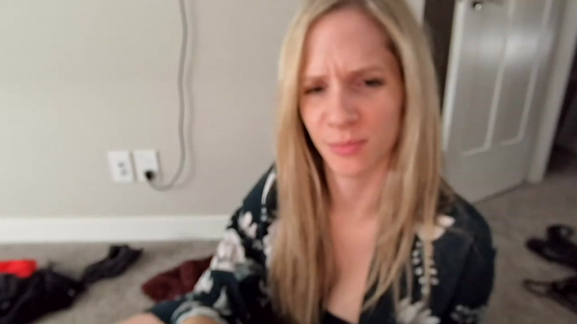 Gallery image thumbnail from Lucylux1's myfreecams stream on, 02/28/2023, 22:01 image 7 of 20