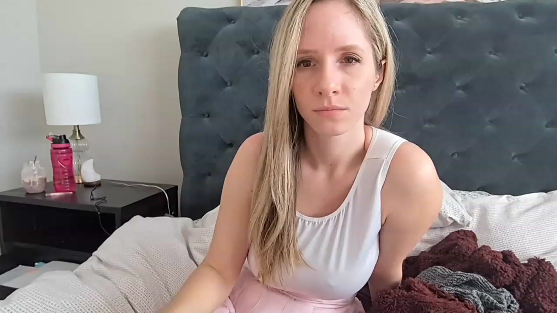 Gallery image thumbnail from Lucylux1's myfreecams stream on, 03/02/2023, 18:08 image 1 of 20