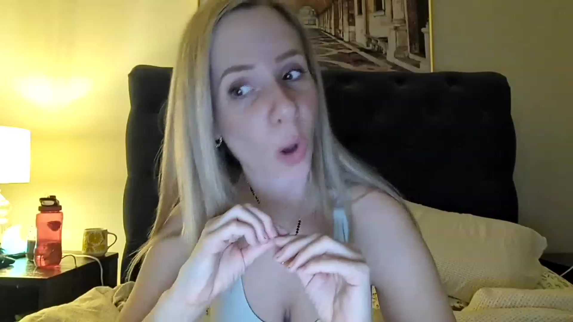 Gallery image thumbnail from Lucylux1's myfreecams stream on, 03/06/2023, 03:56 image 4 of 20
