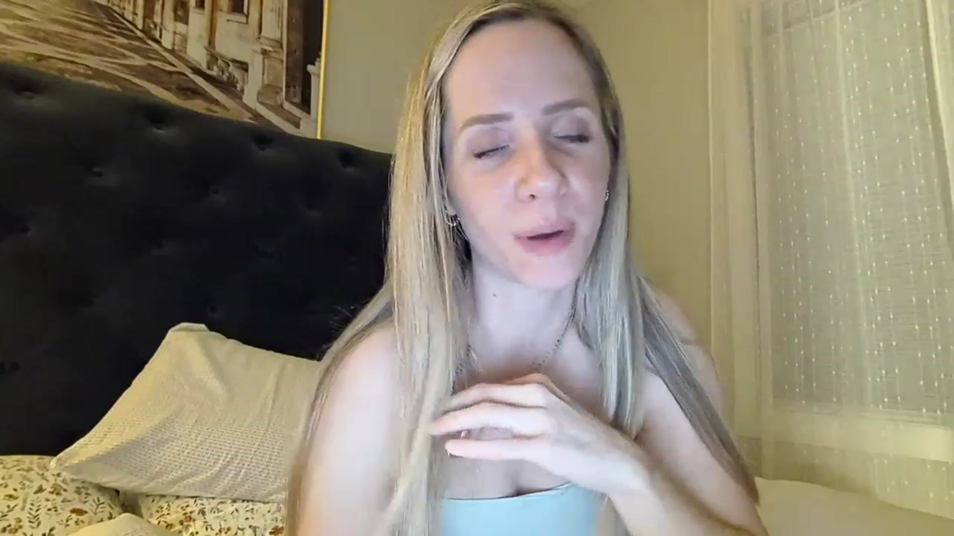 Gallery image thumbnail from Lucylux1's myfreecams stream on, 03/06/2023, 03:56 image 11 of 20