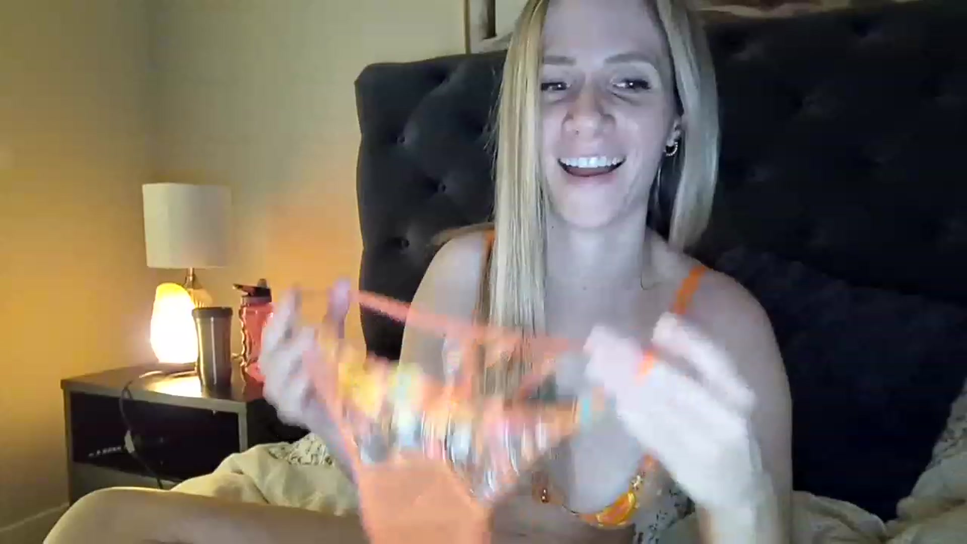 Gallery image thumbnail from Lucylux1's myfreecams stream on, 03/07/2023, 03:59 image 8 of 20