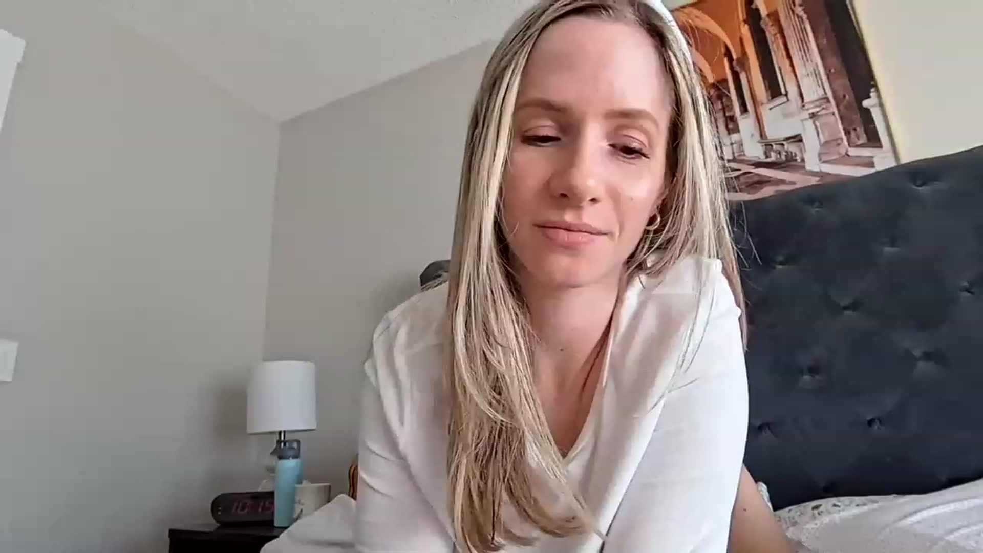 Gallery image thumbnail from Lucylux1's myfreecams stream on, 04/06/2023, 16:41 image 6 of 20