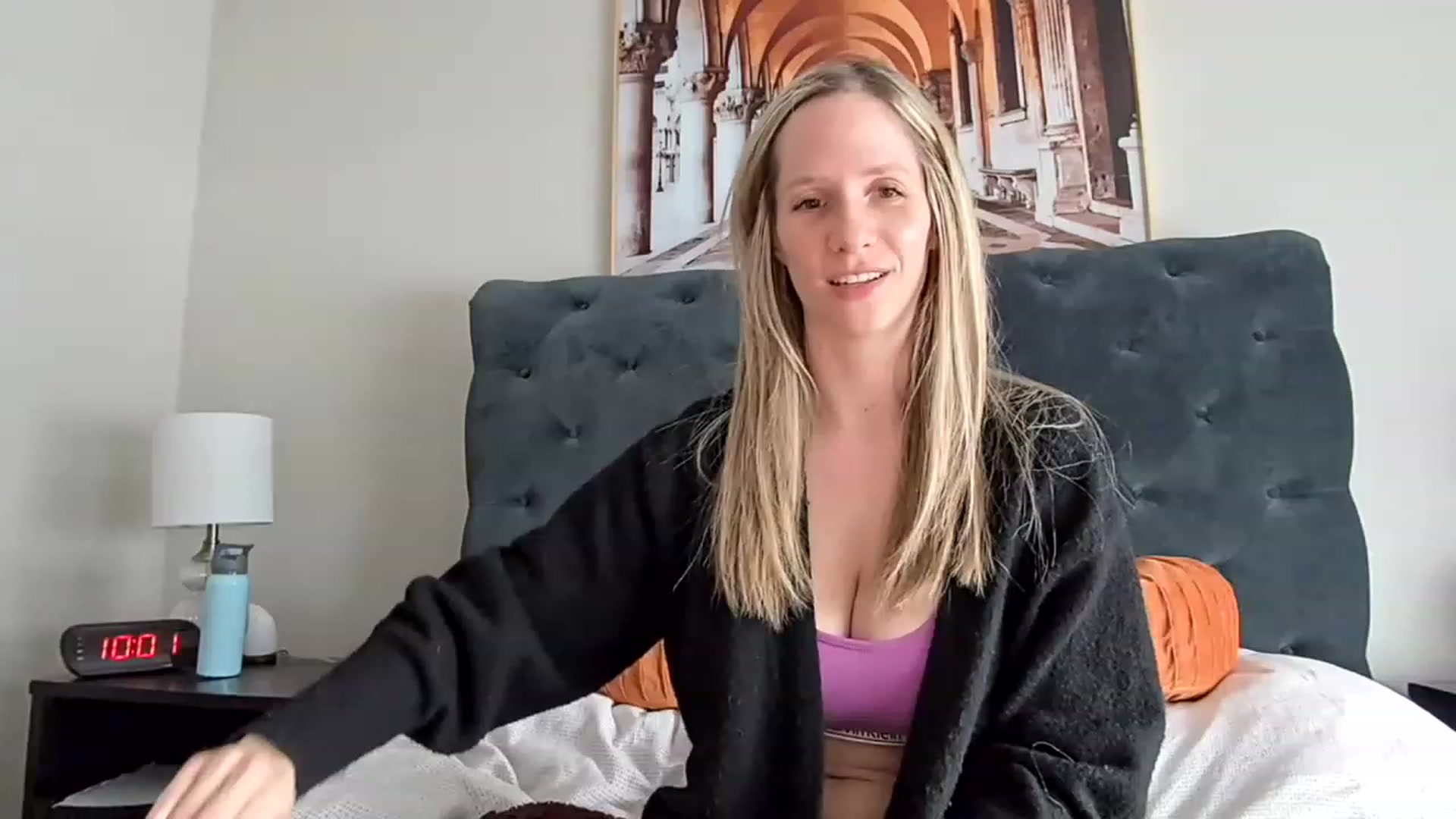 Gallery image thumbnail from Lucylux1's myfreecams stream on, 04/20/2023, 17:54 image 1 of 20