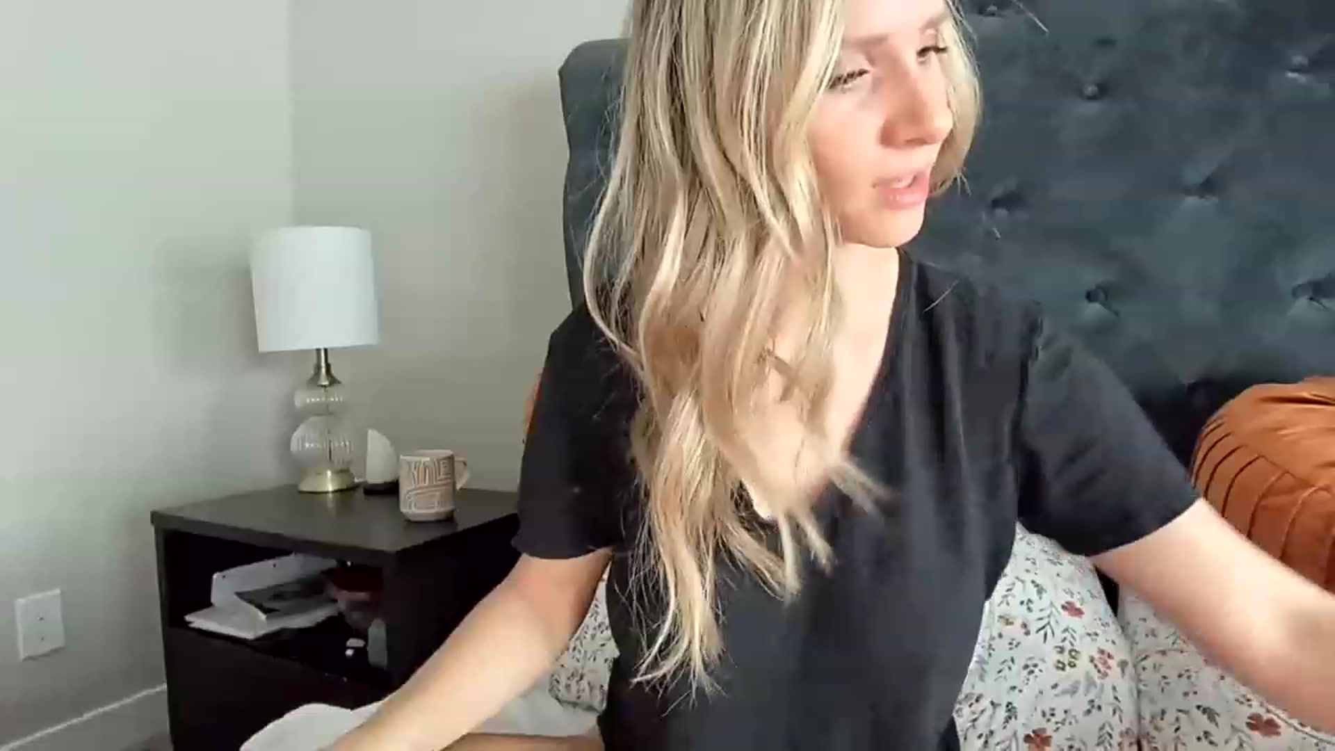 Gallery image thumbnail from Lucylux1's myfreecams stream on, 05/10/2023, 03:02 image 2 of 20