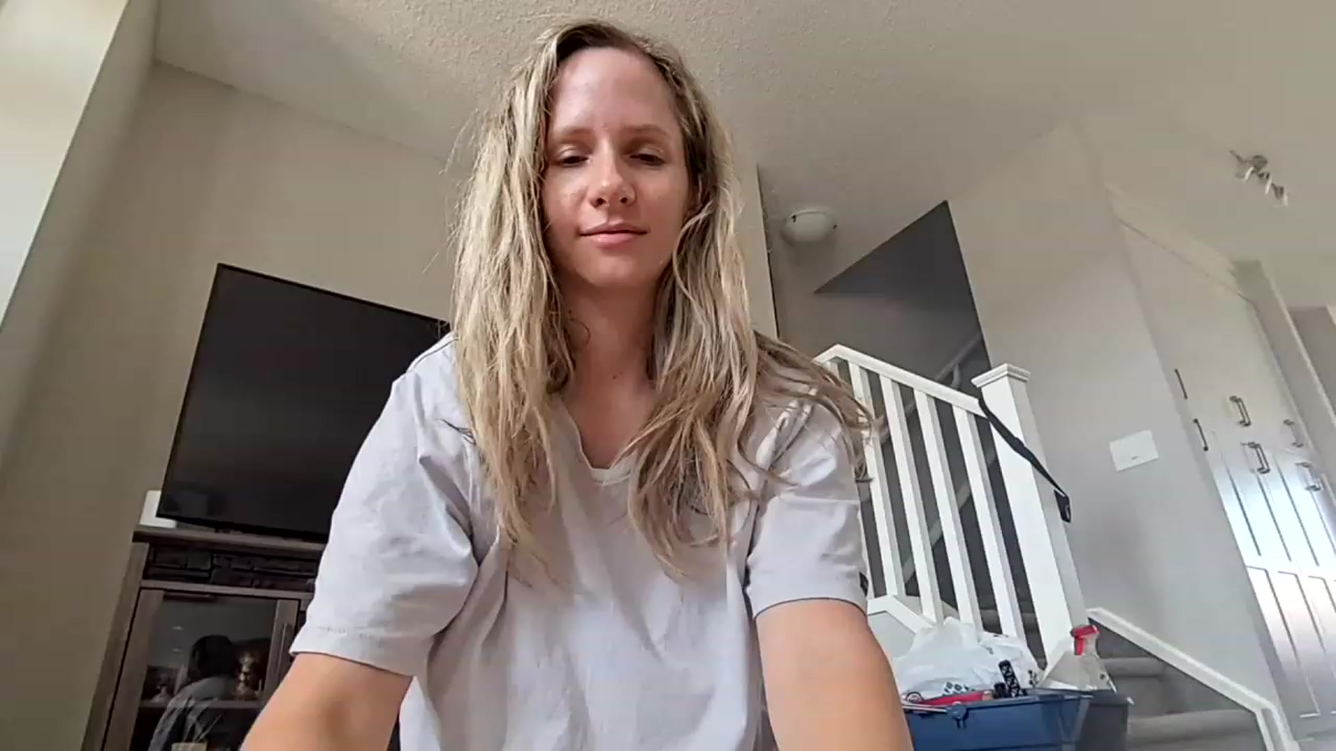 Gallery image thumbnail from Lucylux1's myfreecams stream on, 06/07/2023, 18:39 image 1 of 20