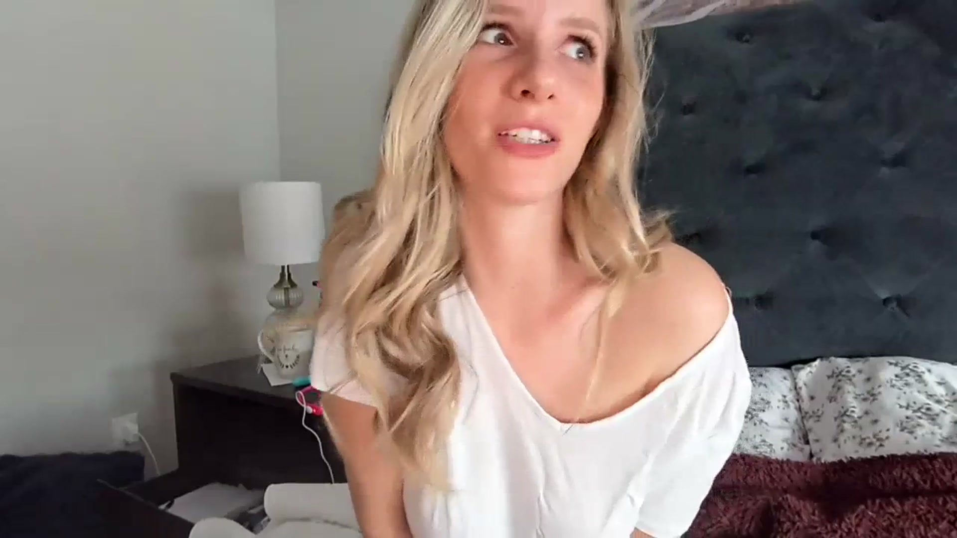 Gallery image thumbnail from Lucylux1's myfreecams stream on, 06/20/2023, 02:23 image 14 of 20