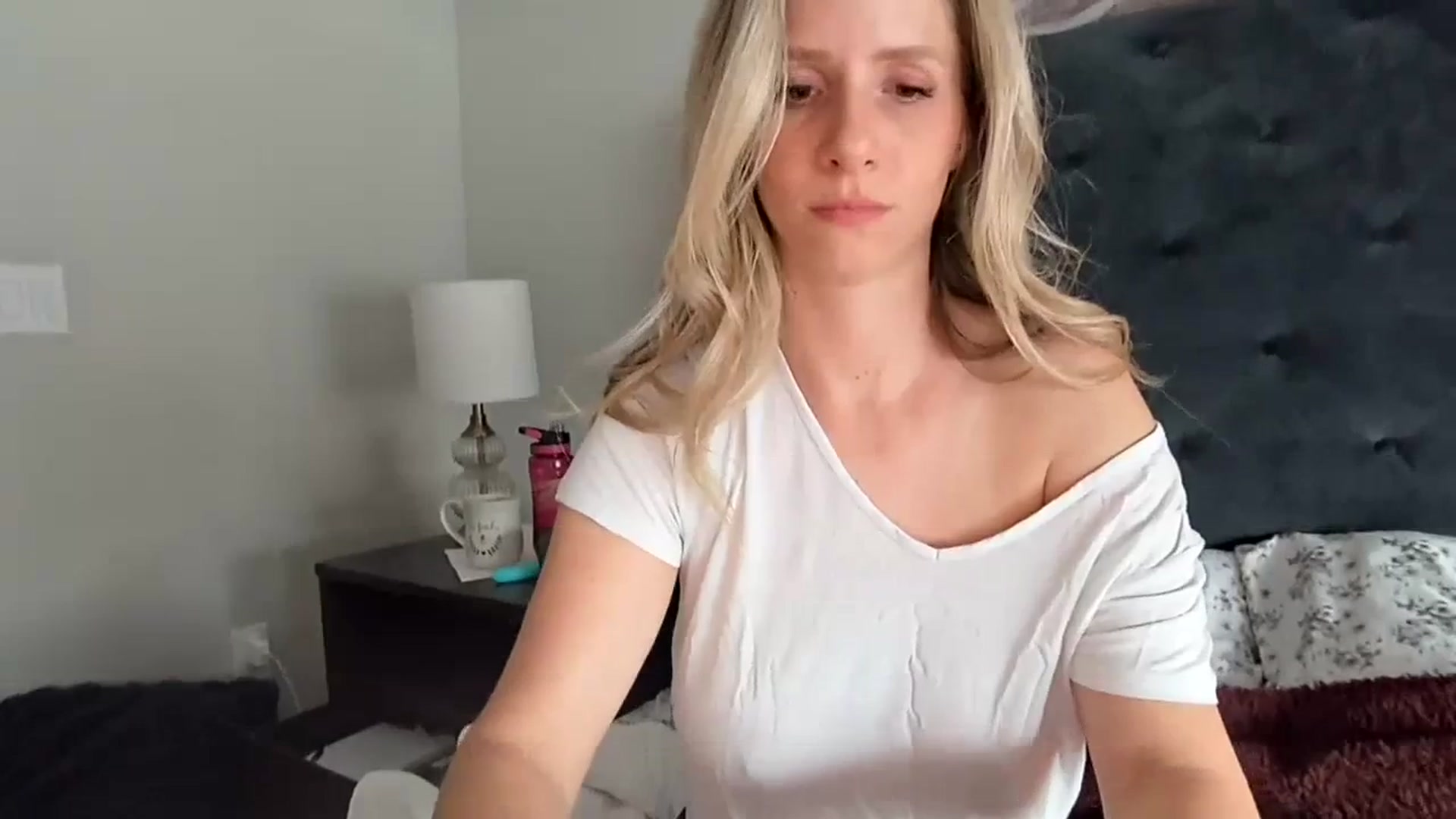 Gallery image thumbnail from Lucylux1's myfreecams stream on, 06/20/2023, 02:23 image 9 of 20