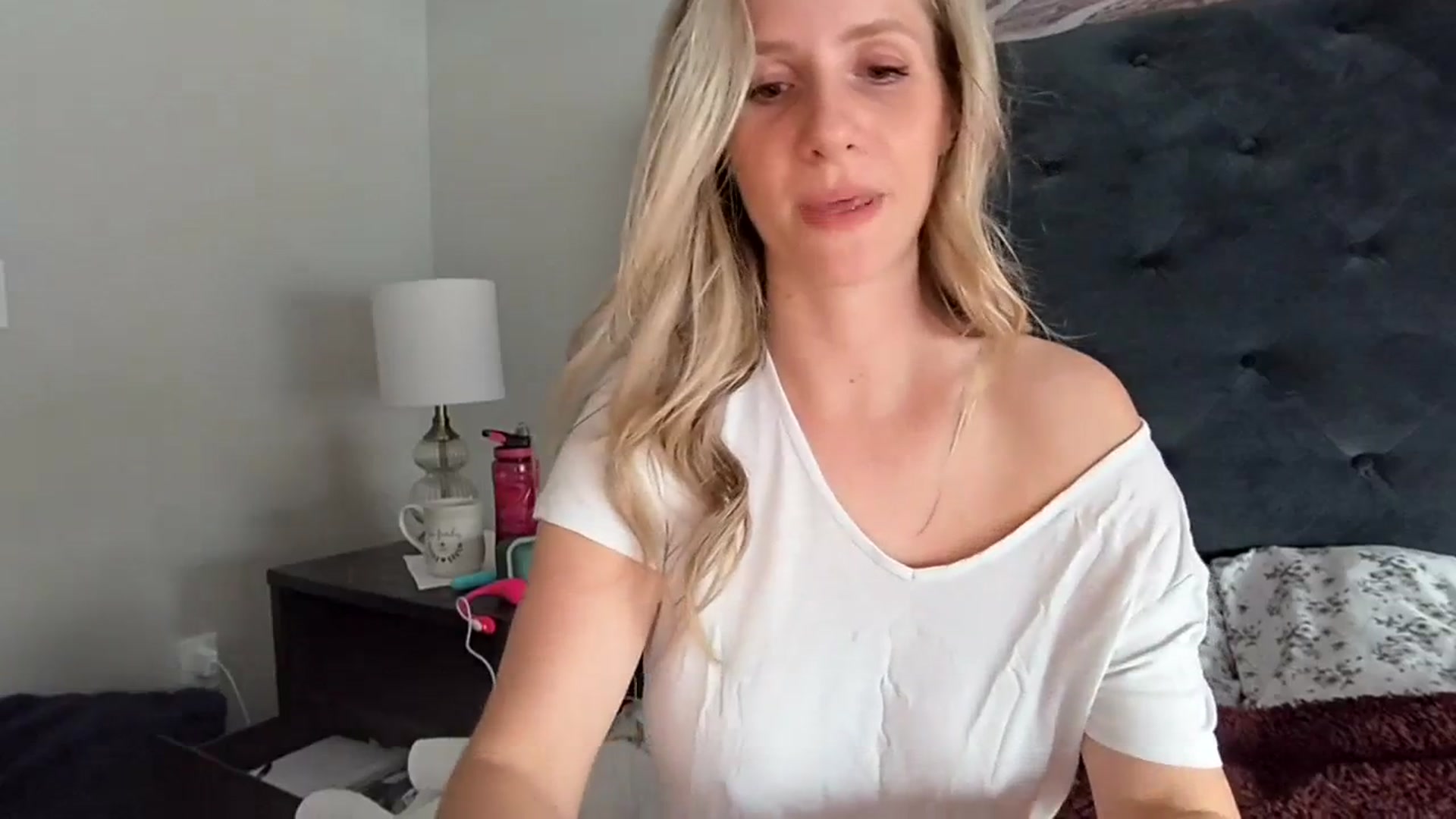 Gallery image thumbnail from Lucylux1's myfreecams stream on, 06/20/2023, 02:23 image 13 of 20