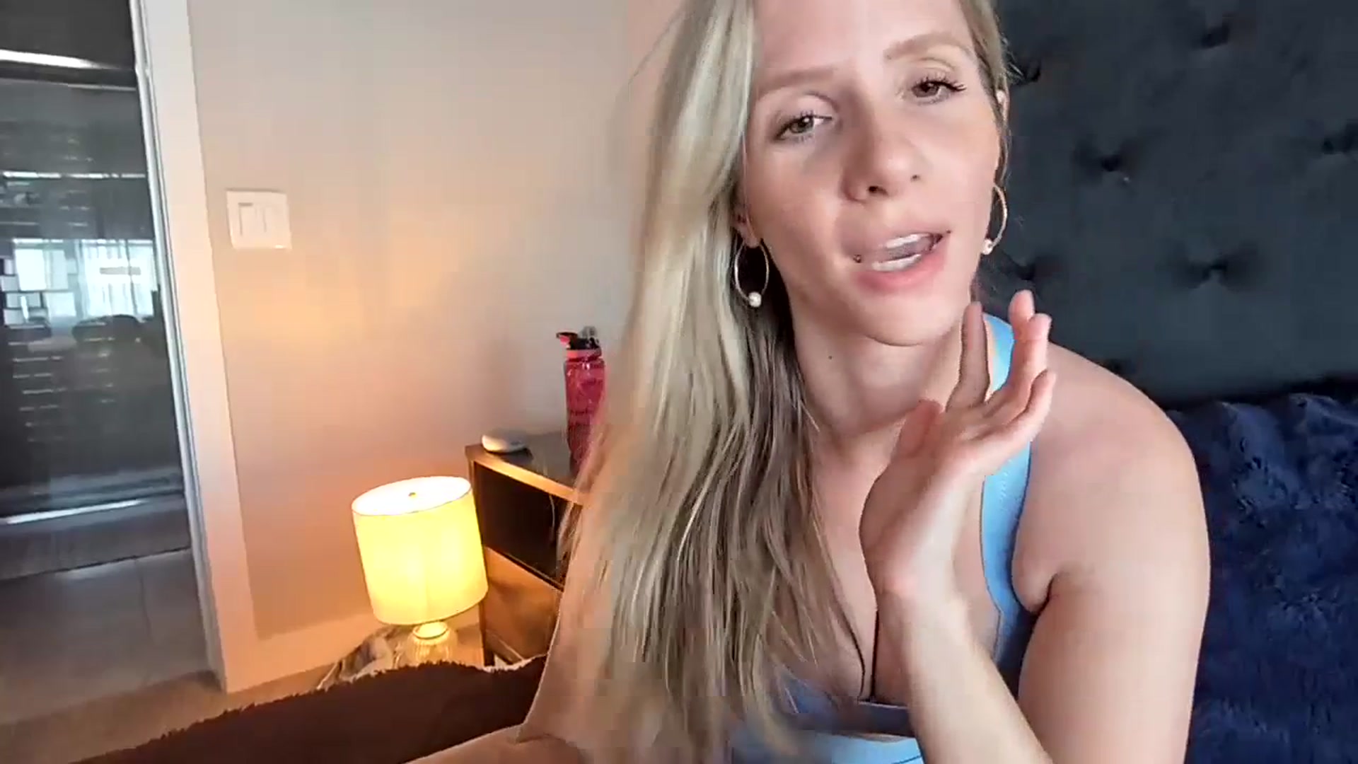 Gallery image thumbnail from Lucylux1's myfreecams stream on, 06/27/2023, 02:30 image 2 of 20