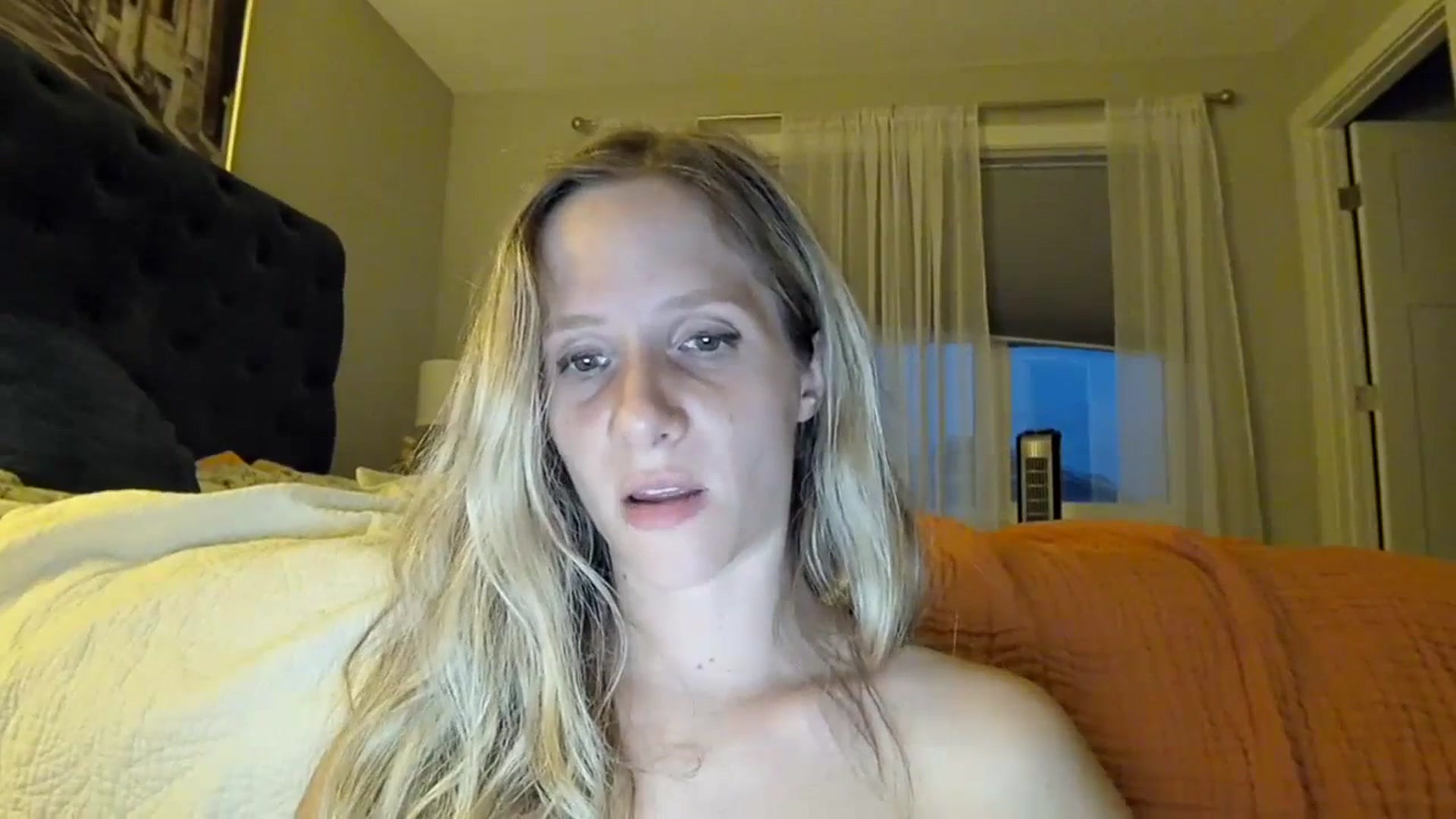 Gallery image thumbnail from Lucylux1's myfreecams stream on, 07/10/2023, 04:32 image 15 of 20
