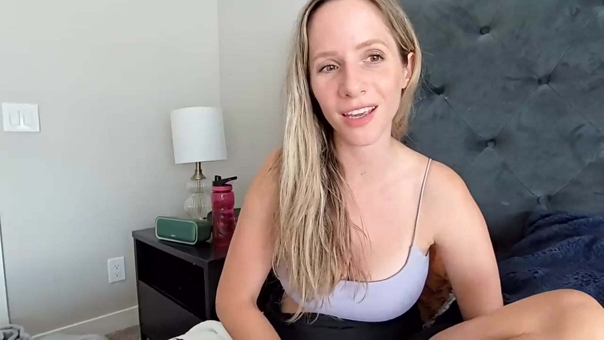 Gallery image thumbnail from Lucylux1's myfreecams stream on, 07/10/2023, 18:14 image 16 of 20
