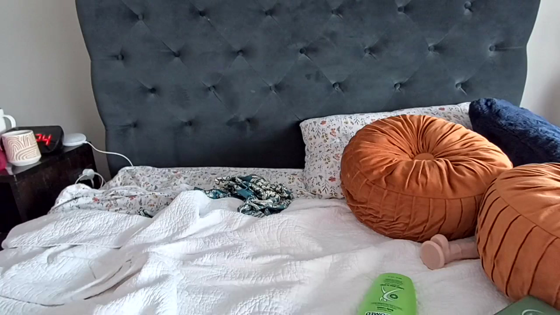 Gallery image thumbnail from Lucylux1's myfreecams stream on, 07/17/2023, 20:34 image 18 of 20