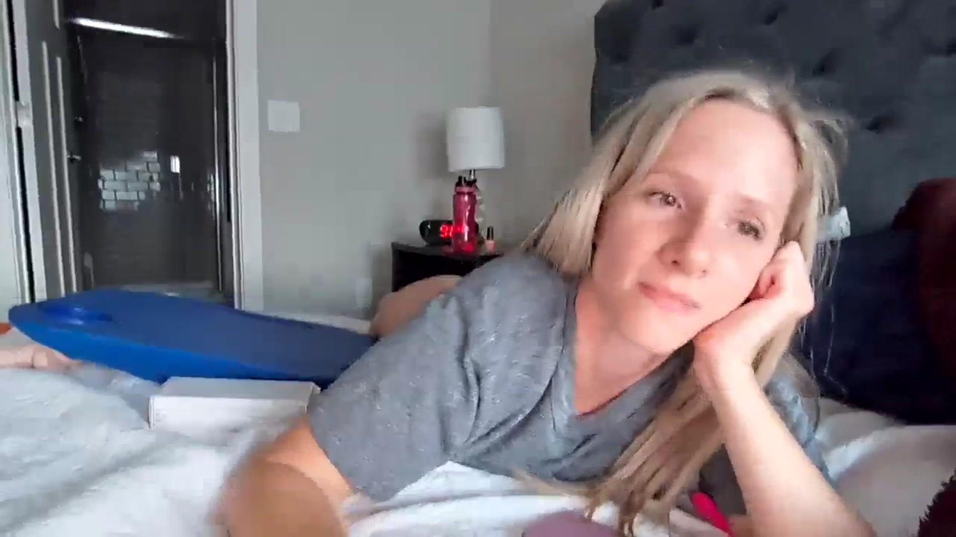 Gallery image thumbnail from Lucylux1's myfreecams stream on, 07/25/2023, 03:08 image 17 of 20