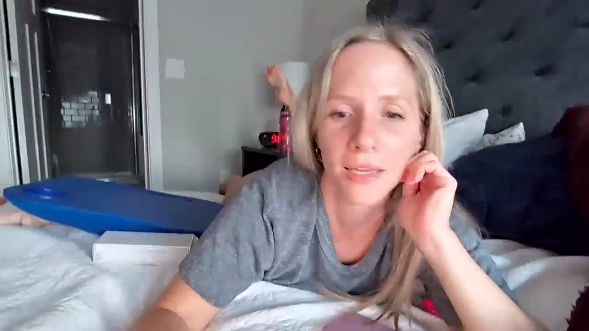 Gallery image thumbnail from Lucylux1's myfreecams stream on, 07/25/2023, 03:08 image 19 of 20