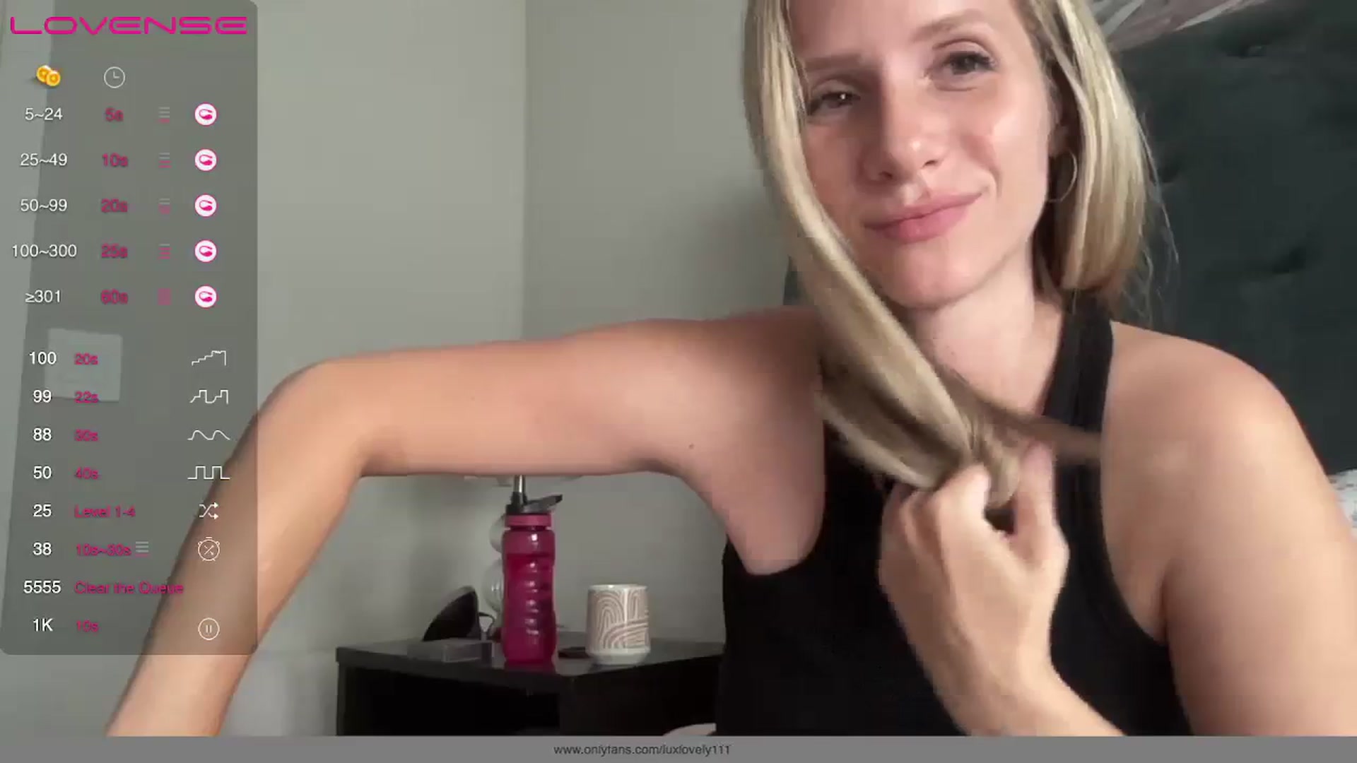 Gallery image thumbnail from Lucylux1's myfreecams stream on, 08/08/2023, 22:06 image 17 of 20