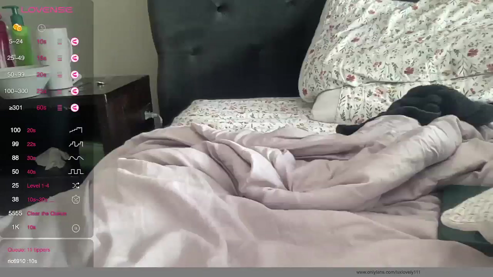 Gallery image thumbnail from Lucylux1's myfreecams stream on, 08/17/2023, 19:02 image 13 of 20