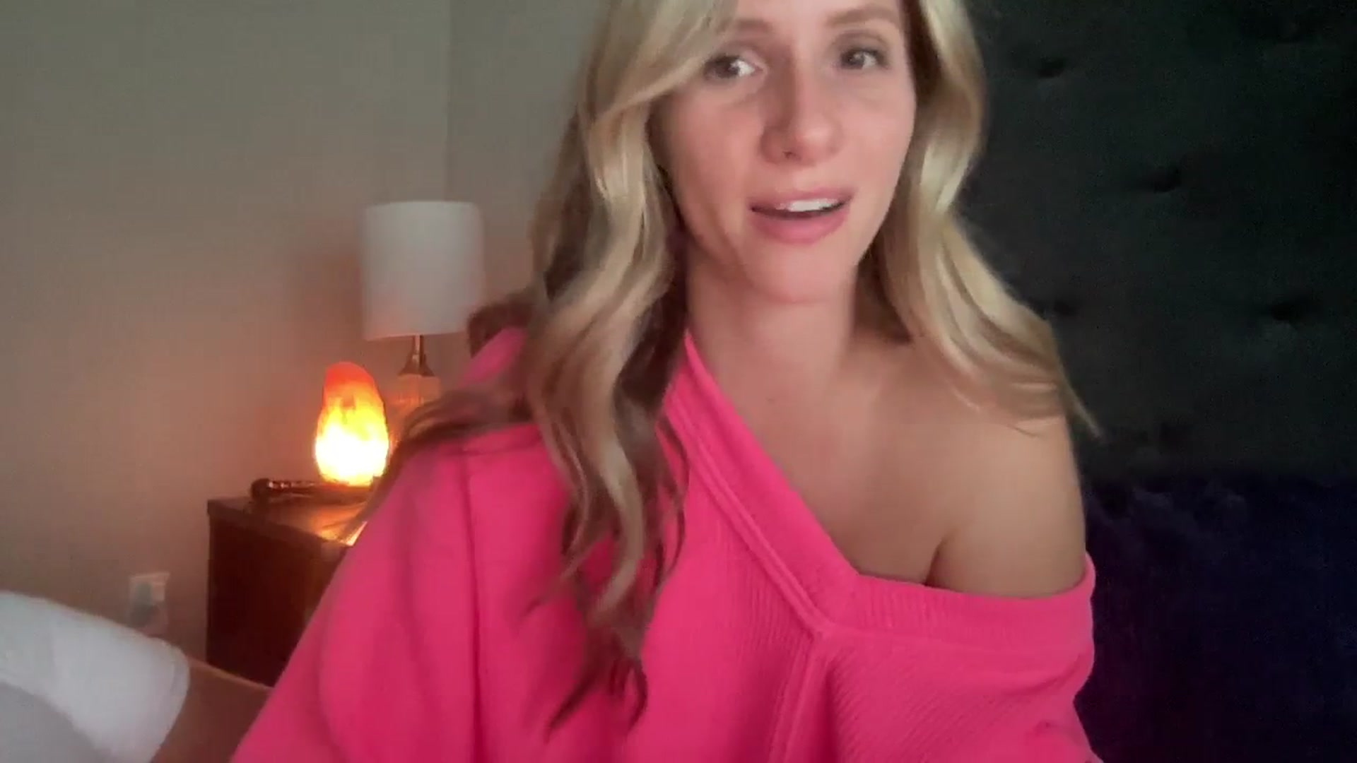 Gallery image thumbnail from Lucylux1's myfreecams stream on, 08/22/2023, 01:57 image 5 of 20